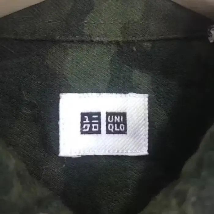 Flannel Japanese Brand Uniqlo Army Design Flannel Shirt Size US S / EU 44-46 / 1 - 4 Thumbnail