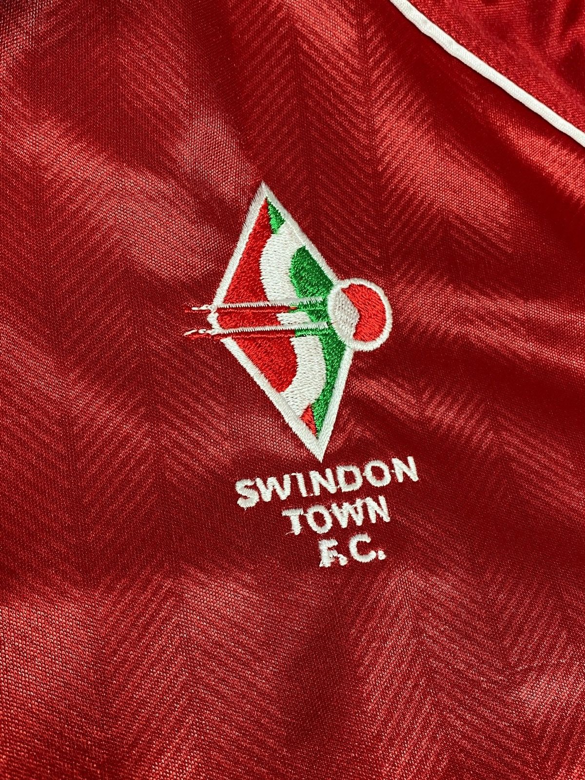 Vintage Vintage Swindon Town 2000-02 Home Football Shirt Rare Size US XL / EU 56 / 4 - 4 Thumbnail
