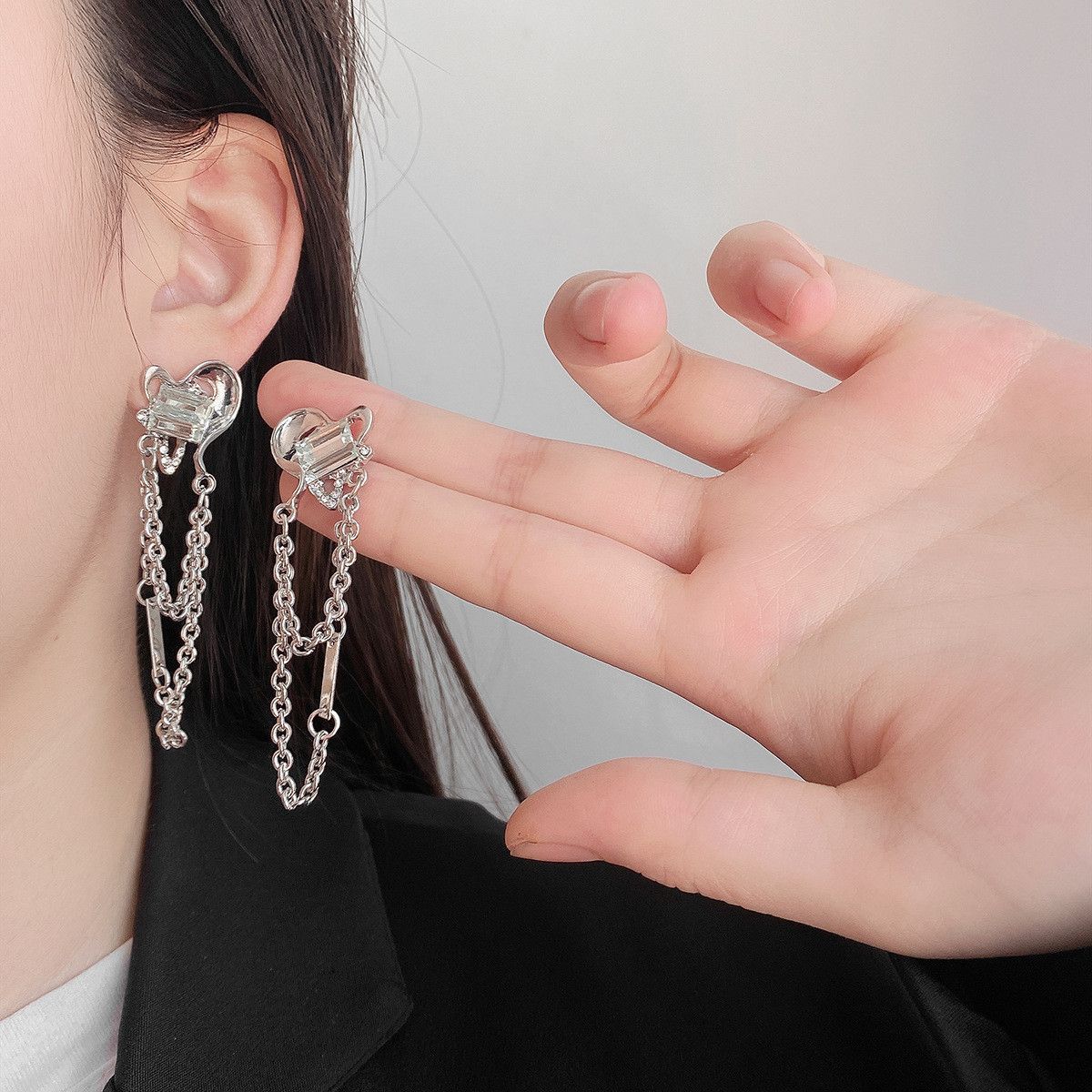 Jewelry New Design Earrings One Pairs Chrome Jewelry Size ONE SIZE - 2 Thumbnail