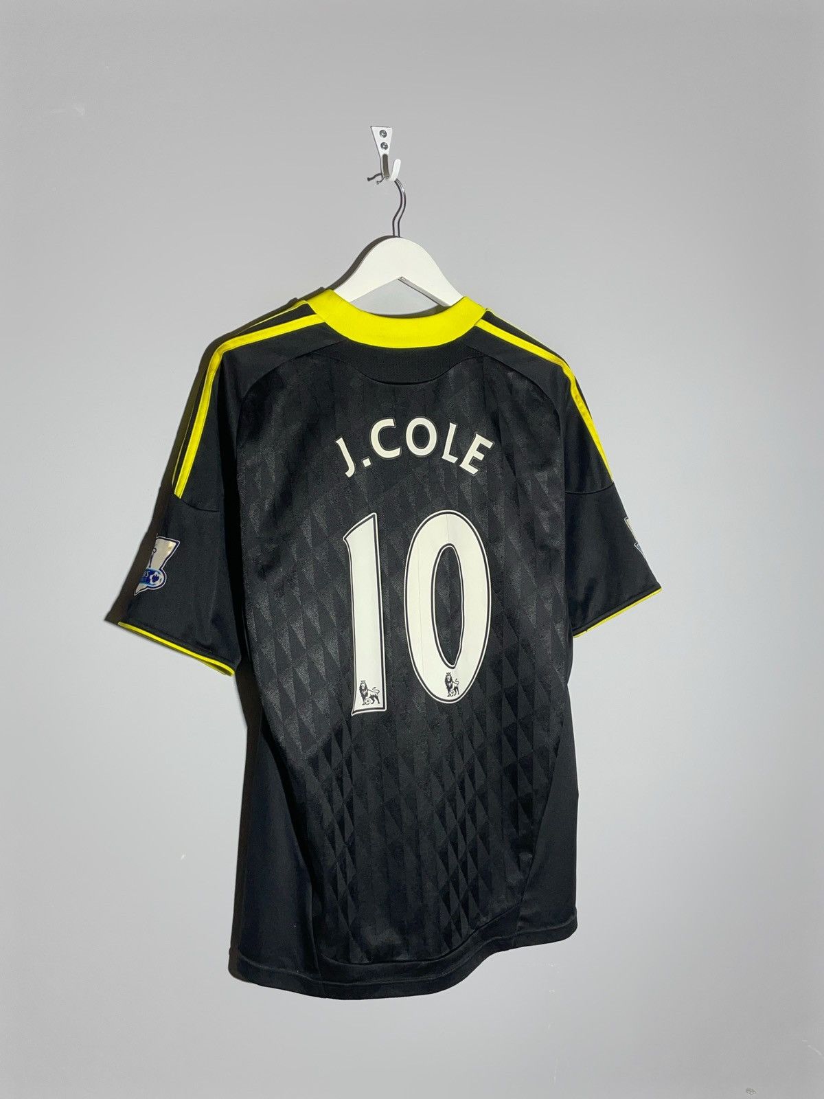 Adidas #10Joe Cole Liverpool FC 2010/11 Third Adidas Football Shirt Size US M / EU 48-50 / 2 - 1 Thumbnail