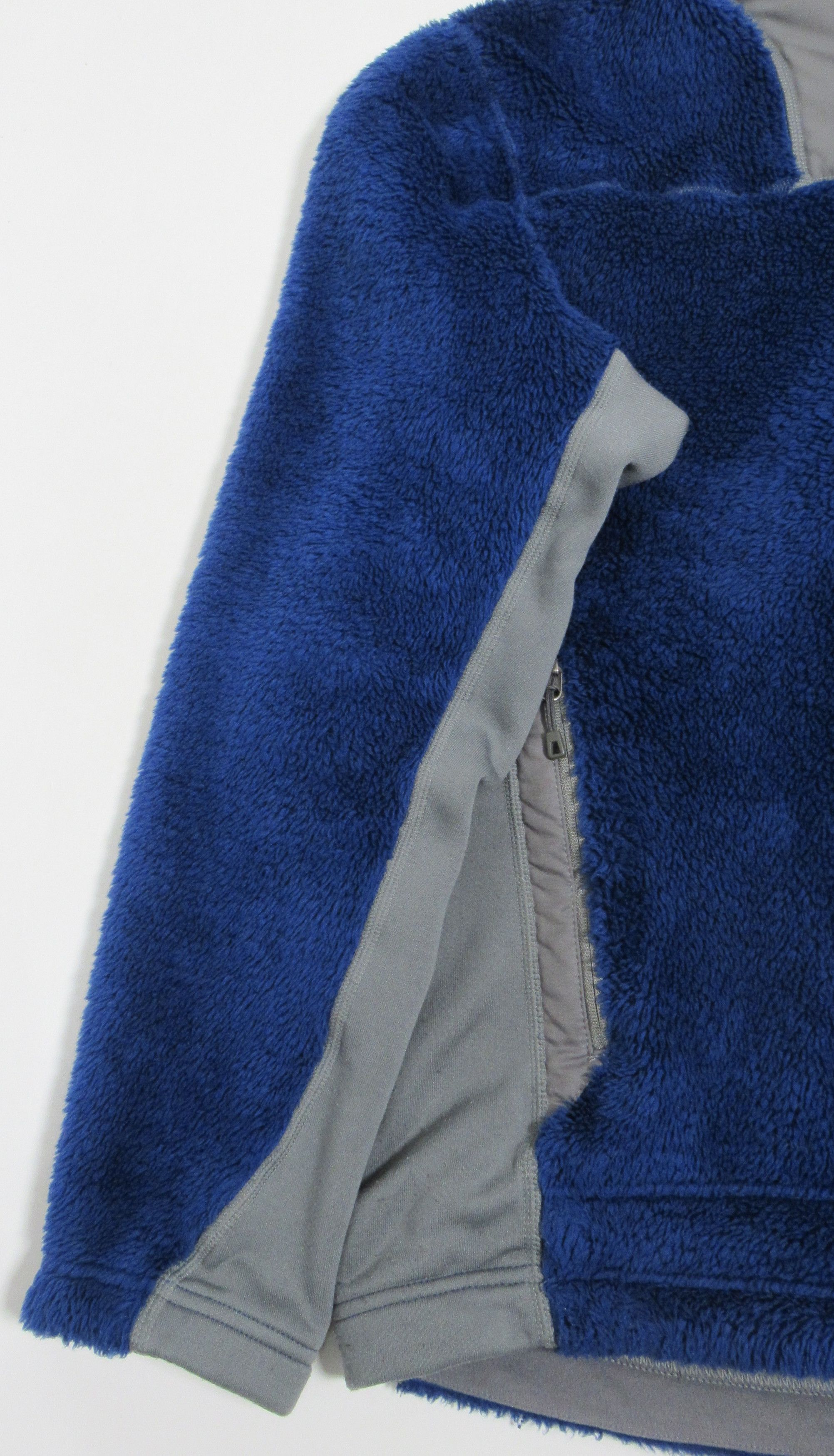 Patagonia Patagonia R3® Hi-Loft Jacket Channel Blue CHB 25700F0 Size M Size US M / EU 48-50 / 2 - 4 Thumbnail