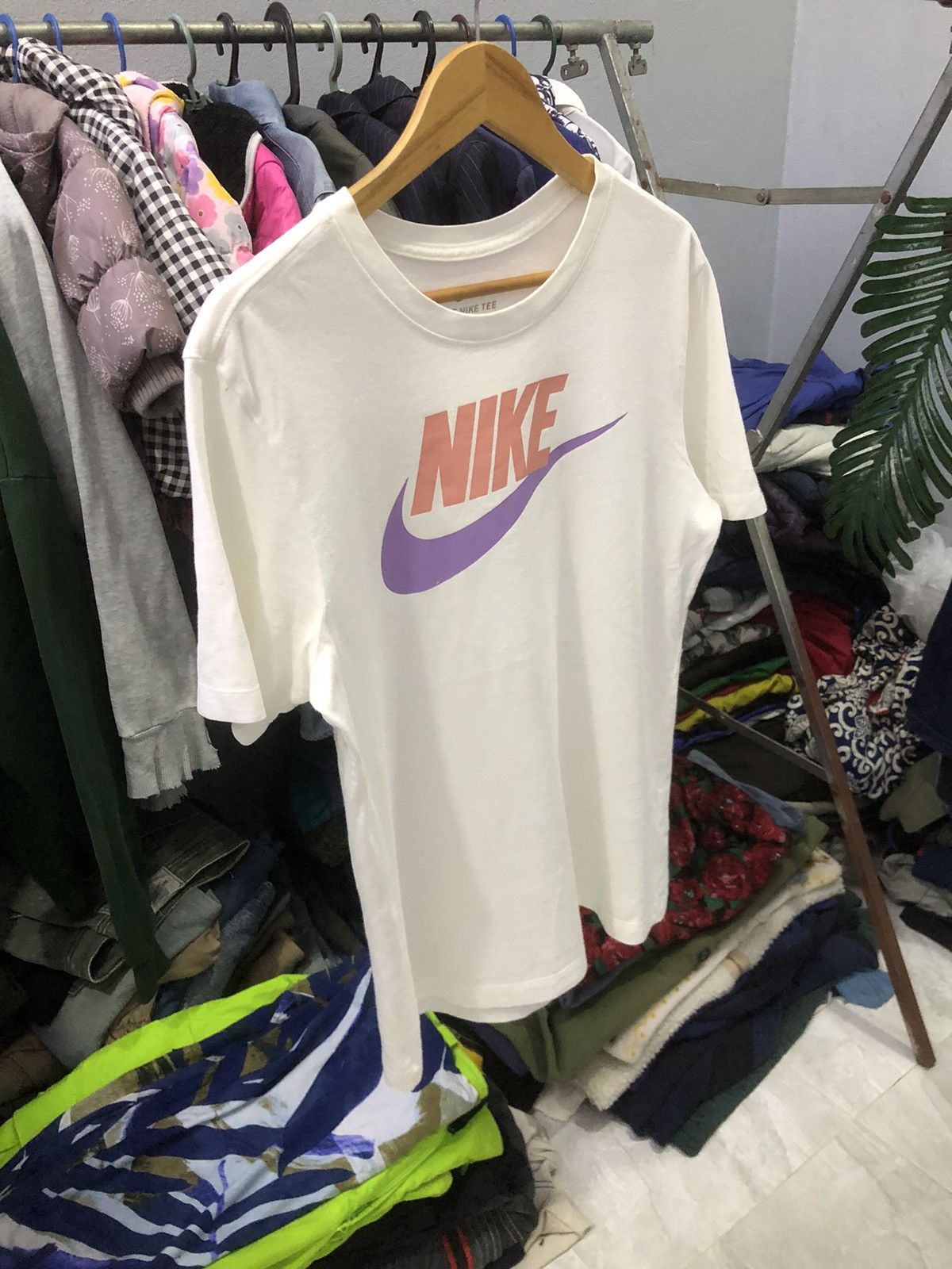 Nike Nike Swoosh logo white shirt Size US M / EU 48-50 / 2 - 3 Thumbnail