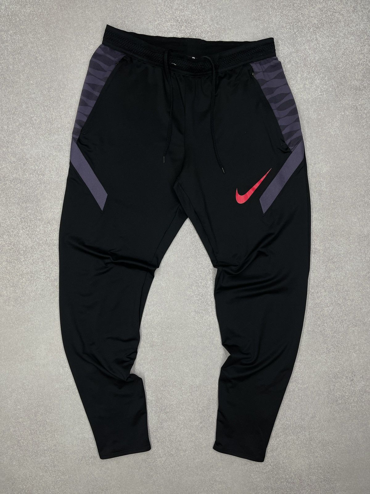 Nike Mens Nike Dri Fire Strike Sweatpants Black Y2K TECH ACG Size US 32 / EU 48 - 2 Thumbnail