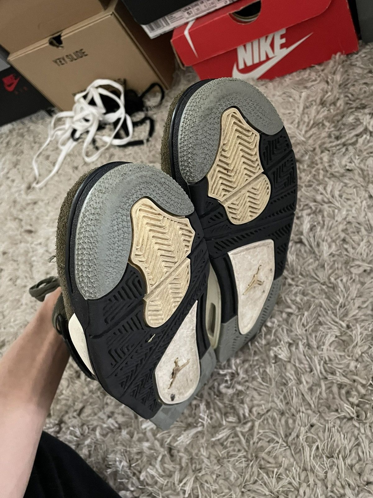 Jordan Brand Jordan 4 olive Size US 7 / EU 40 - 8 Thumbnail