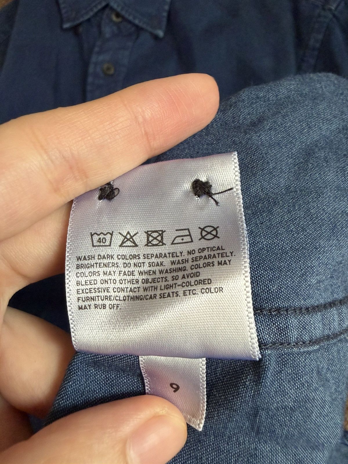 Uniqlo Vintage Uniqlo Button Ups Shirt Size US M / EU 48-50 / 2 - 11 Thumbnail