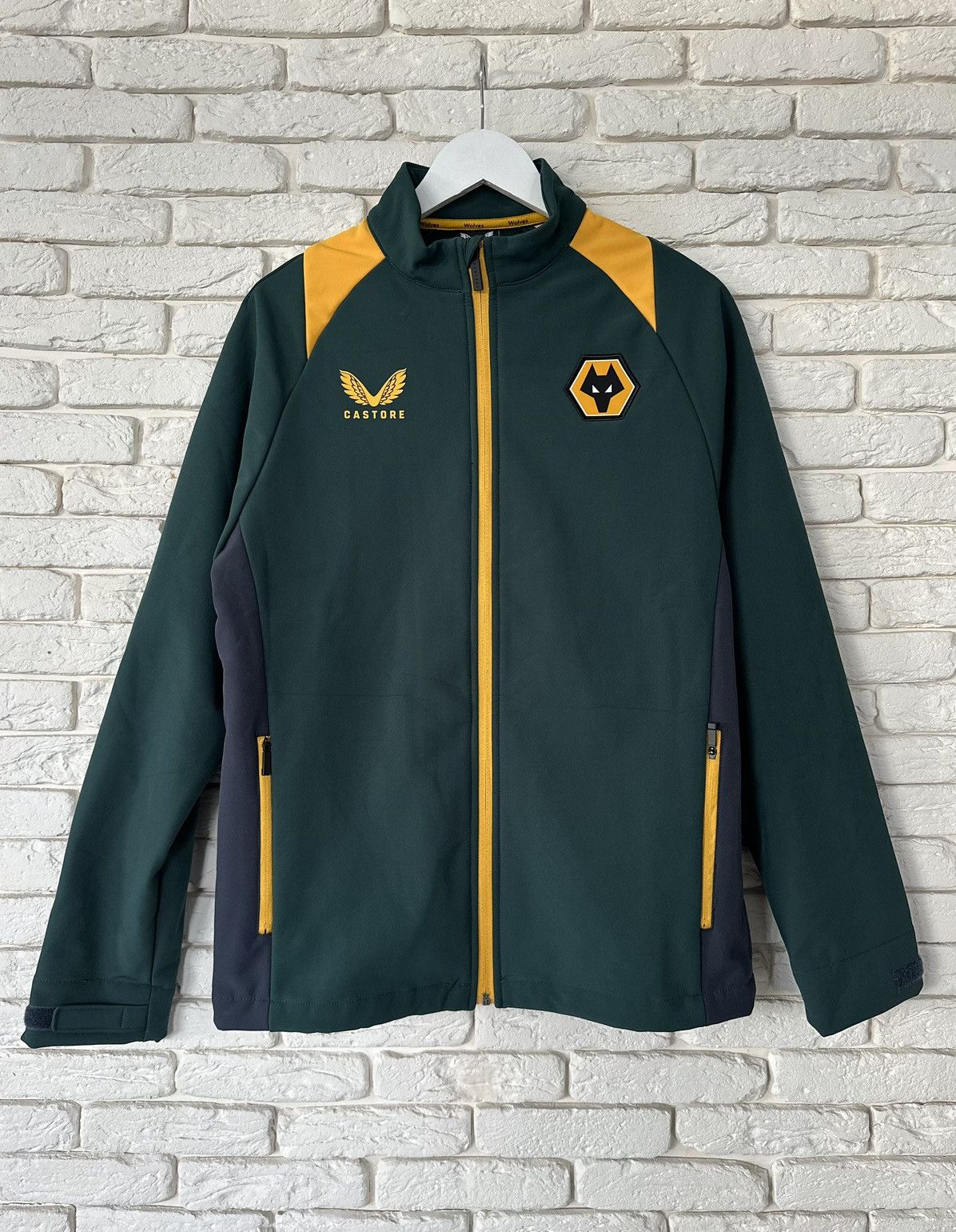 Castore Wolverhampton England Castore Softshell Football Jacket M Size US M / EU 48-50 / 2 - 2 Thumbnail