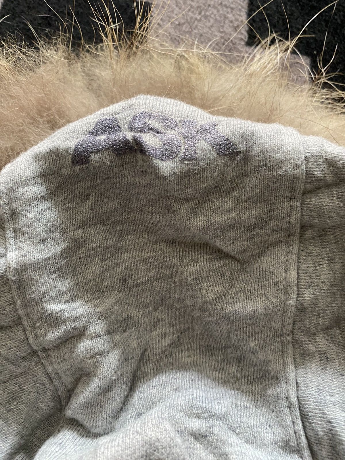 Le Grande Bleu (L.G.B.) Ask enquired british culture faux fur hoodie Size US S / EU 44-46 / 1 - 7 Thumbnail