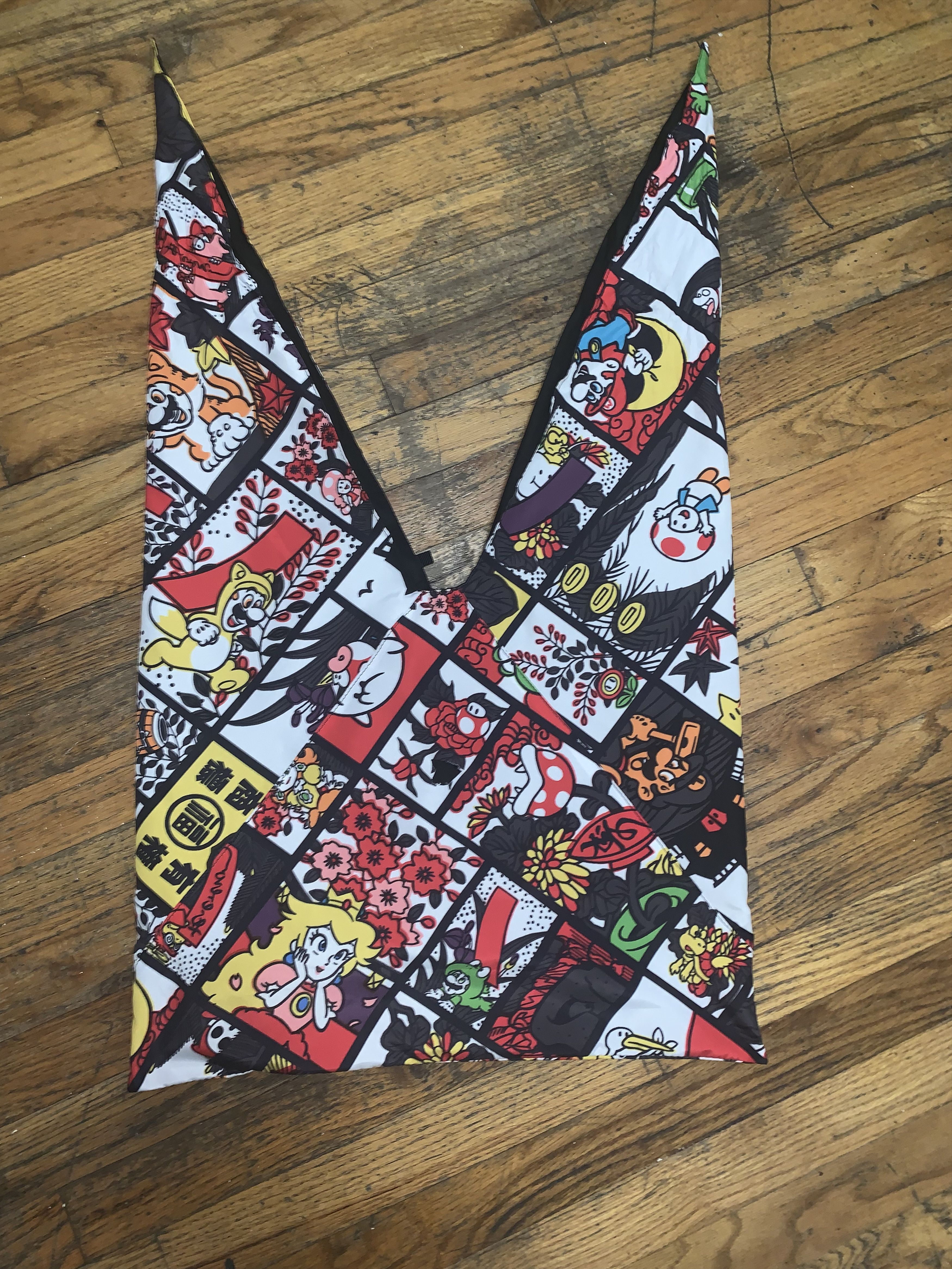 Nintendo MULTI REVERSIBLE NINTENDO Tie HoldAll Tote ⊛ New w/ Flaw Size ONE SIZE - 3 Thumbnail