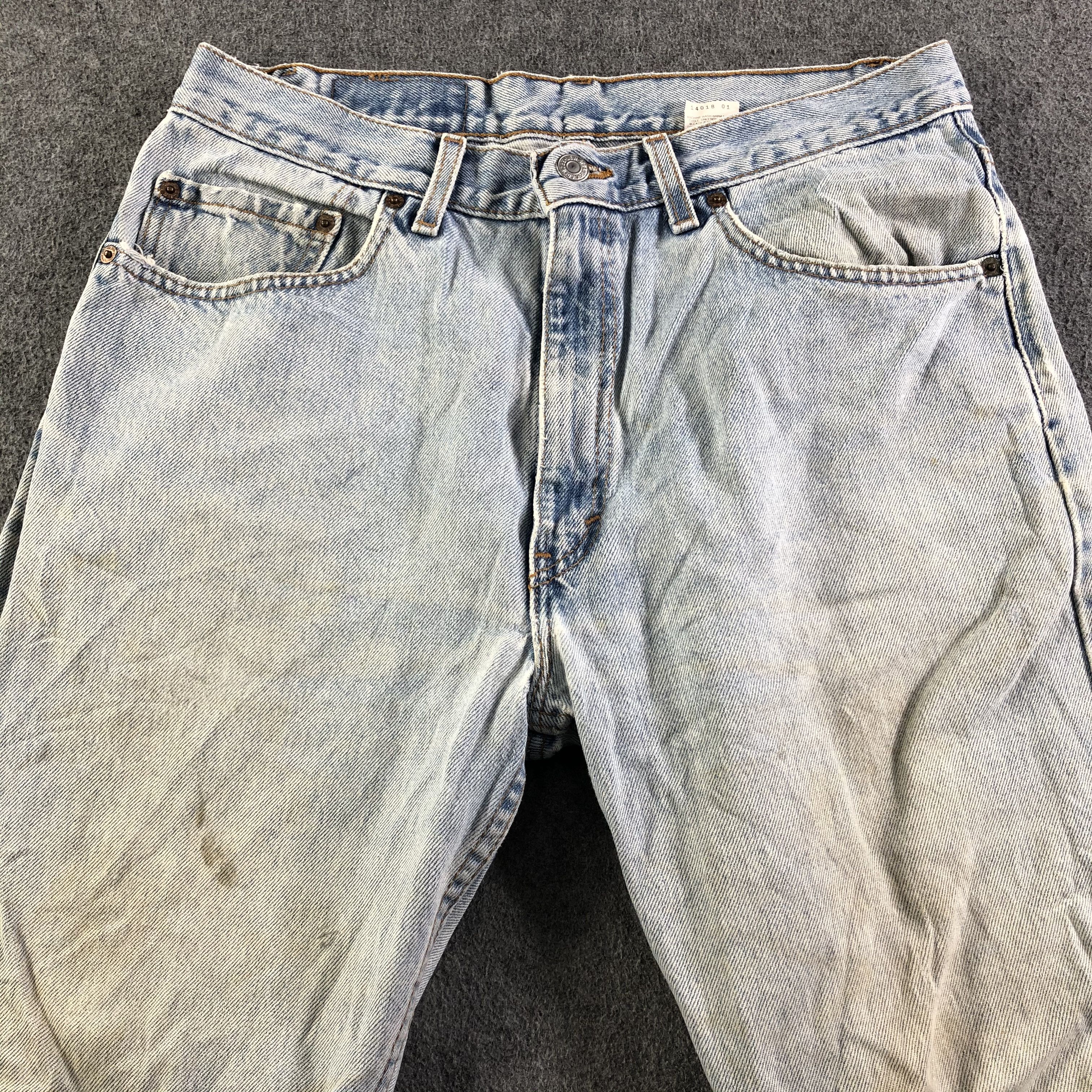 Levi's 90s Vintage Light Wash Levis 505 Jeans-J3239 Size US 33 - 3 Thumbnail