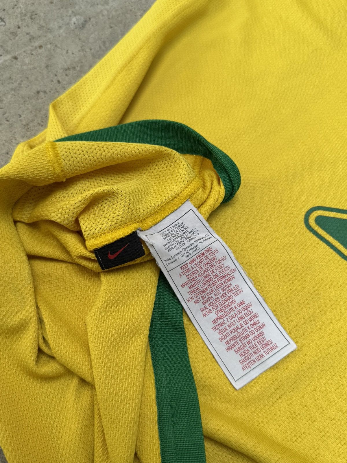 Nike VINTAGE NIKE BRAZIL RONALDO JERSEY NR 9 SHAMZ Size US M / EU 48-50 / 2 - 15 Thumbnail