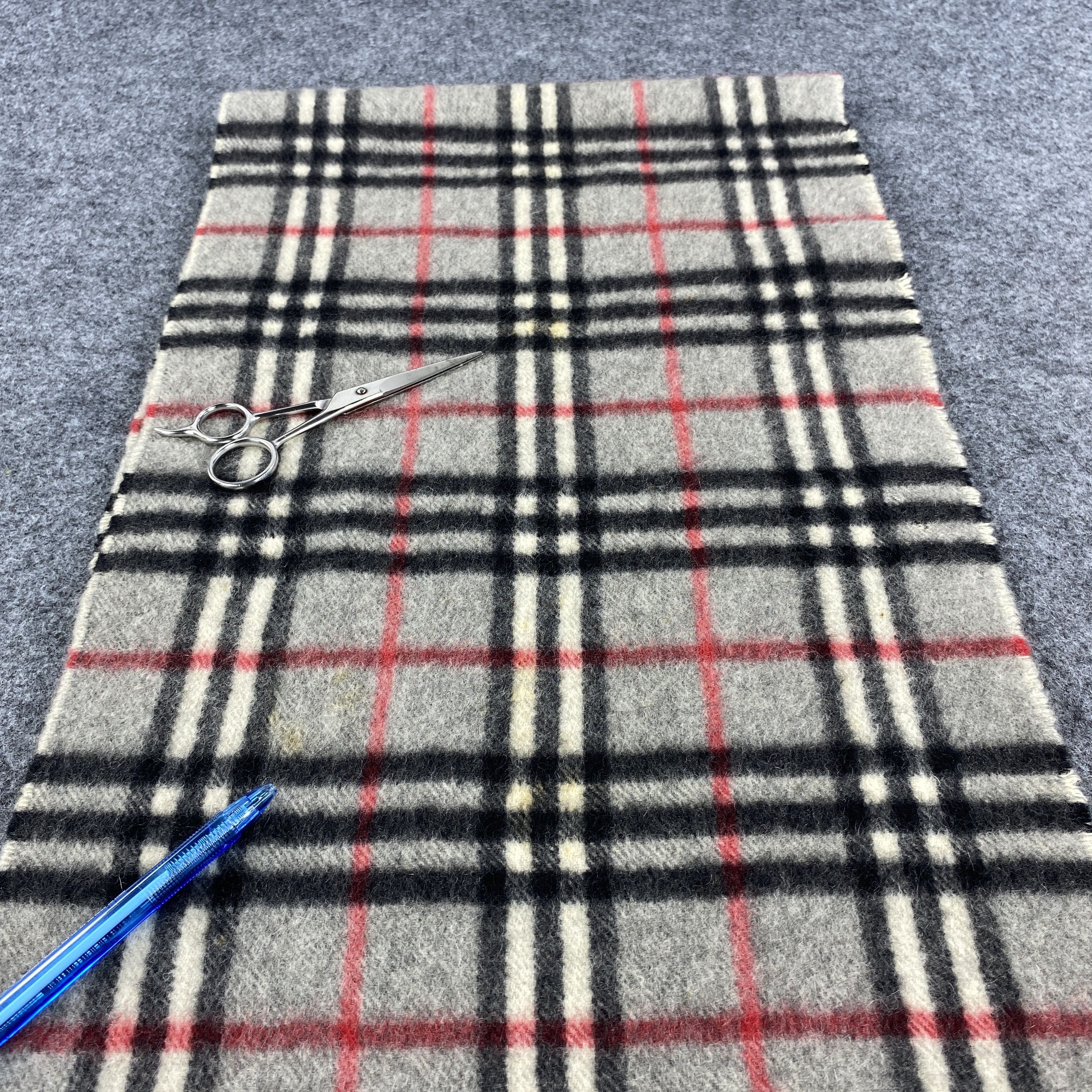 Burberry × Vintage GF10545 Burberry Scarf Neck Wear Muffler Nova Check Size ONE SIZE - 8 Thumbnail