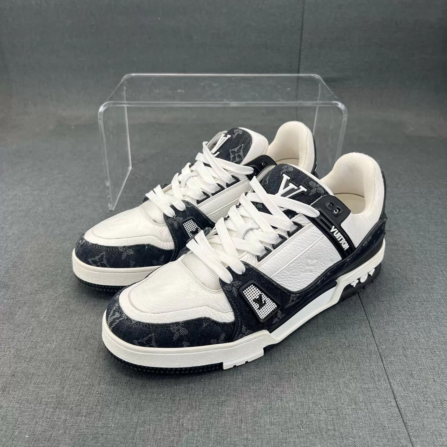 Louis Vuitton LV Trainer Black White Denim Size US 10.5 / EU 43-44 - 1 Thumbnail