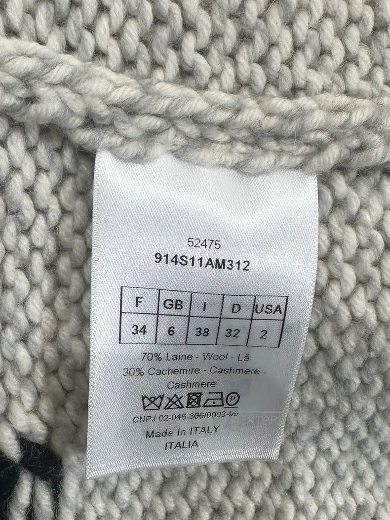Dior Dior The letter Logo on the back is a cashmere sweater Size XXS / US 00 / IT 34 - 4 Thumbnail