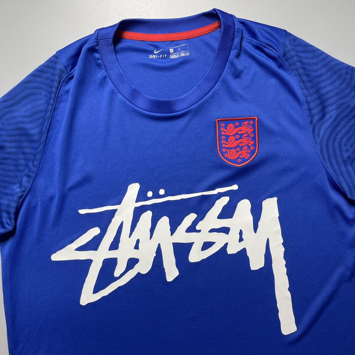Nike ENGLAND x STUSSY NIKE 2020/2021 FOOTBALL TRAINING JERSEY Size US L / EU 52-54 / 3 - 3 Thumbnail