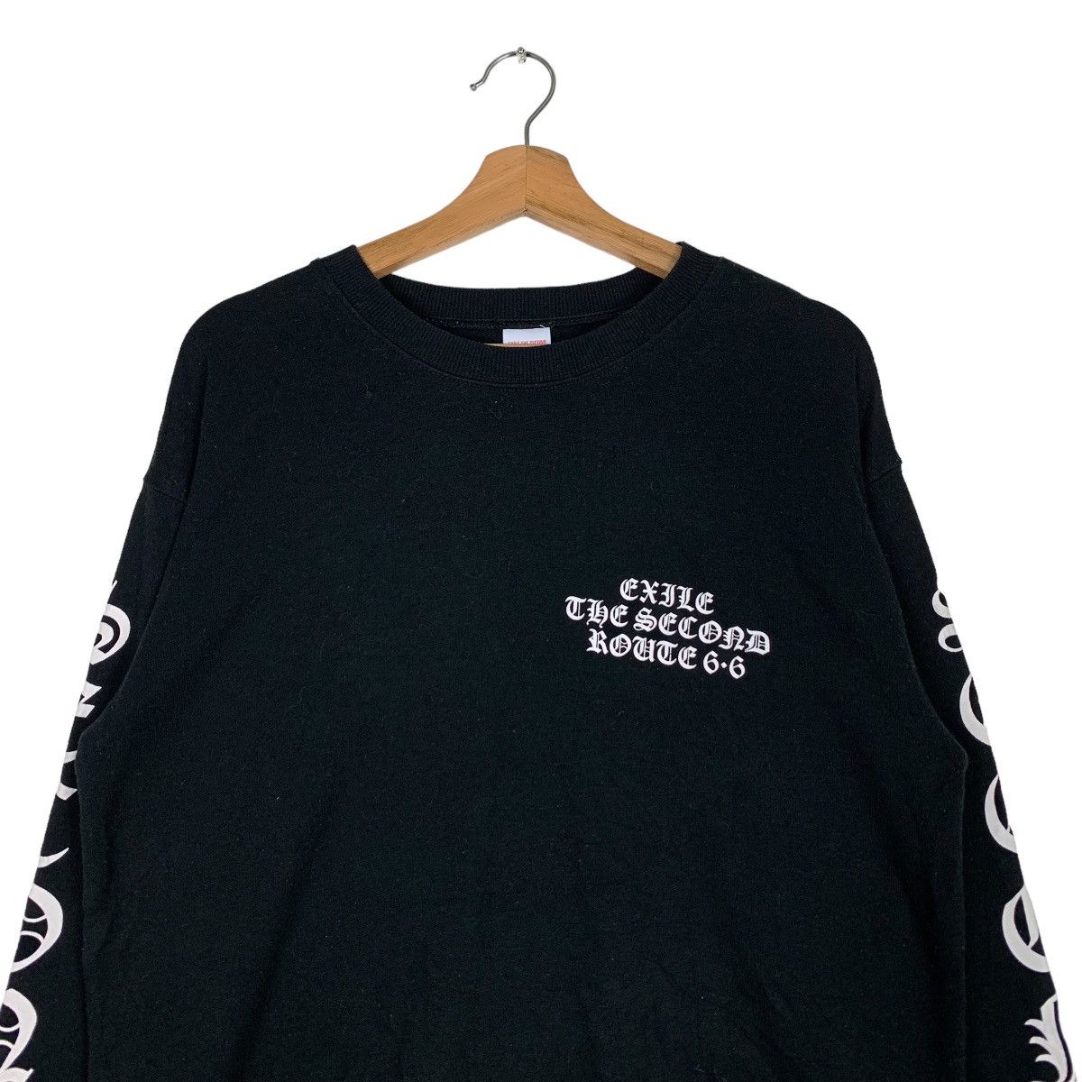 Band Tees EXILE THE SECOND LIVE TOUR 2017-2018 SWEATSHIRT #0714-C33 Size US M / EU 48-50 / 2 - 2 Thumbnail