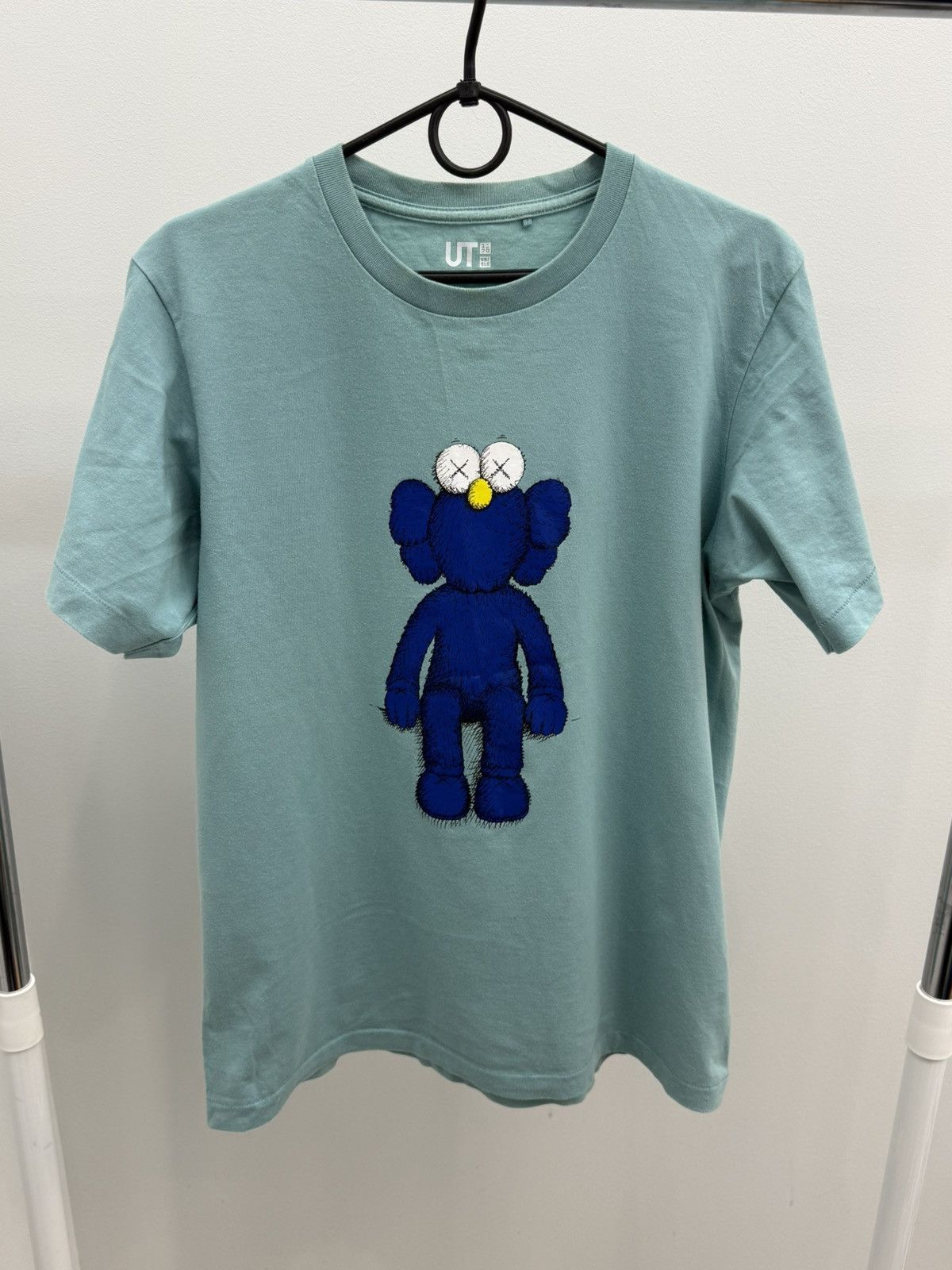 Kaws × Uniqlo Uniqlo x Kaws T Shirt Size US M / EU 48-50 / 2 - 1 Thumbnail