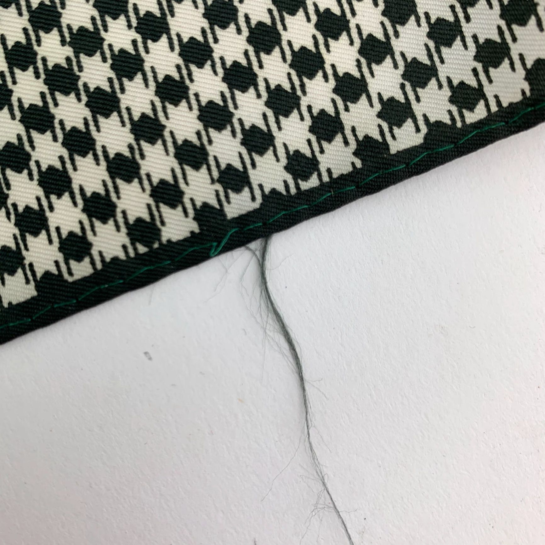 Vintage VINTAGE Unbranded Geometric Acetate Neck Scarf 13" x 34" Green White Womens Rectangle Scarf Japan 70s Size ONE SIZE - 6 Thumbnail