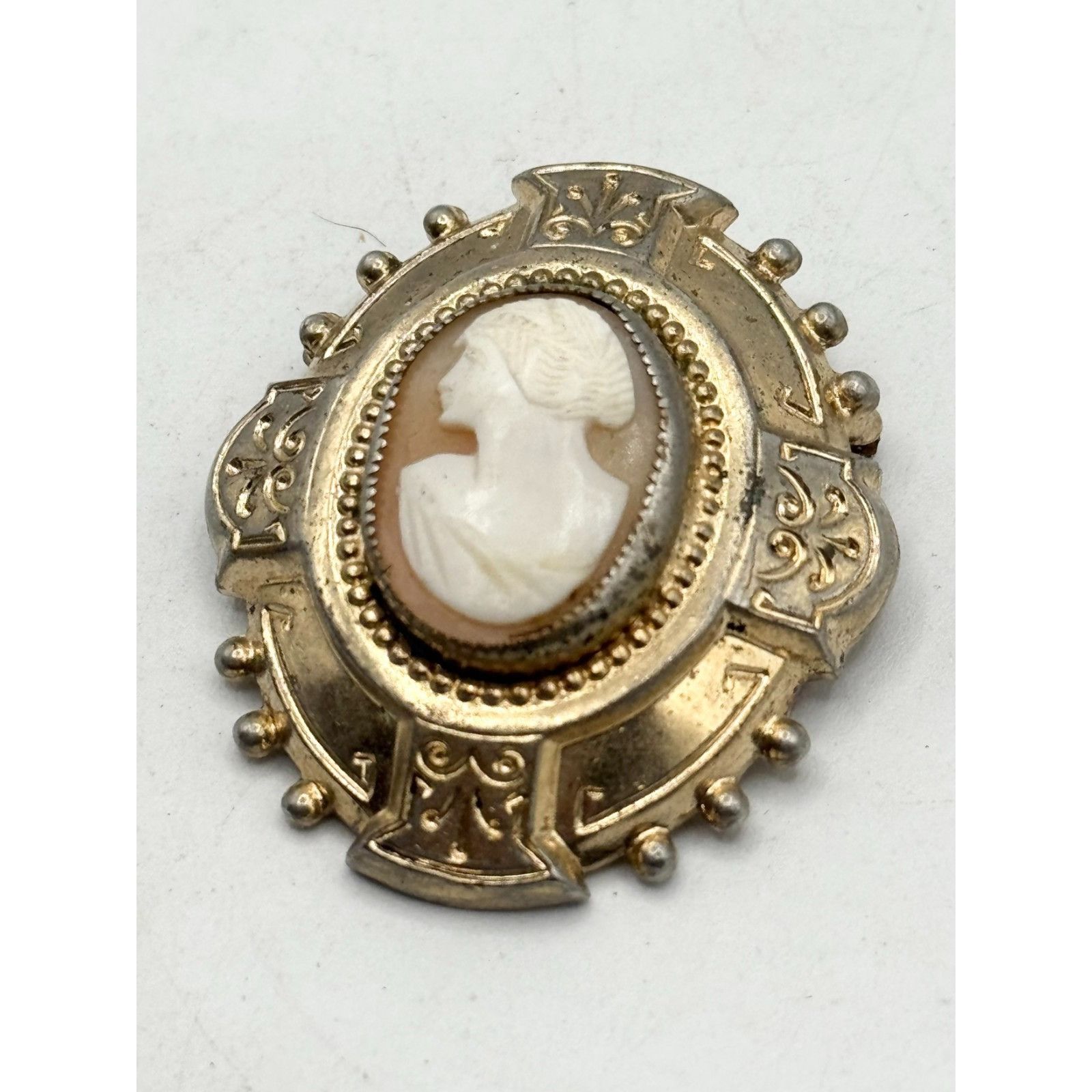 Vintage Vintage estate shell cameo brooch pin Size ONE SIZE - 3 Thumbnail