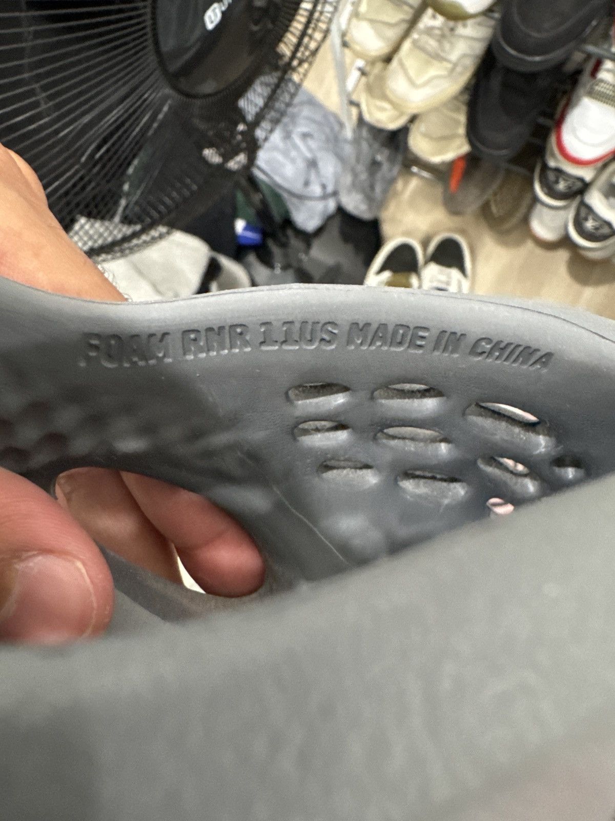 Yeezy Yeezy Foam RNR MX Granite Size US 11 / EU 44 - 7 Thumbnail