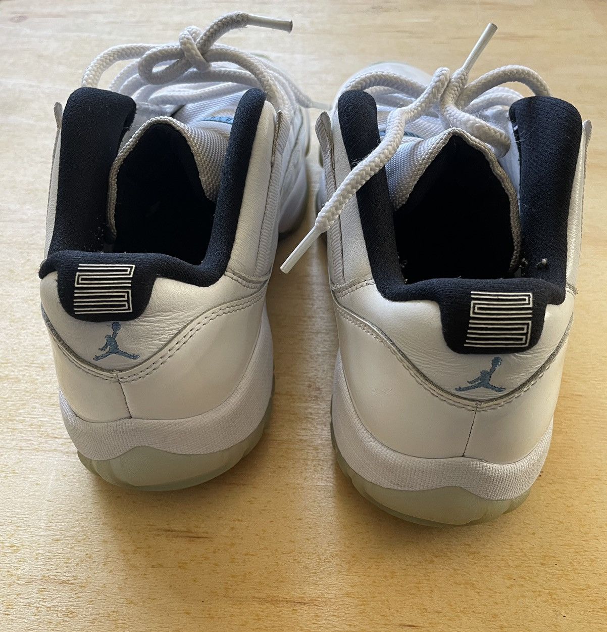 Jordan Brand Jordan 11 Low Legend Blue Size US 9.5 / EU 42-43 - 10 Thumbnail