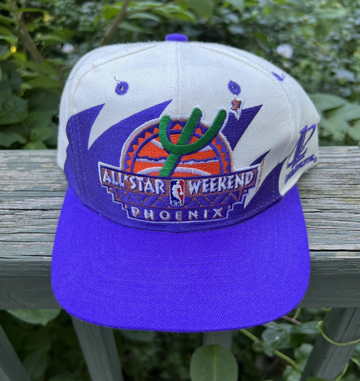 Vintage NBA Allstar selling Weekend 1995 Phoenix Snapback Cap Hat.