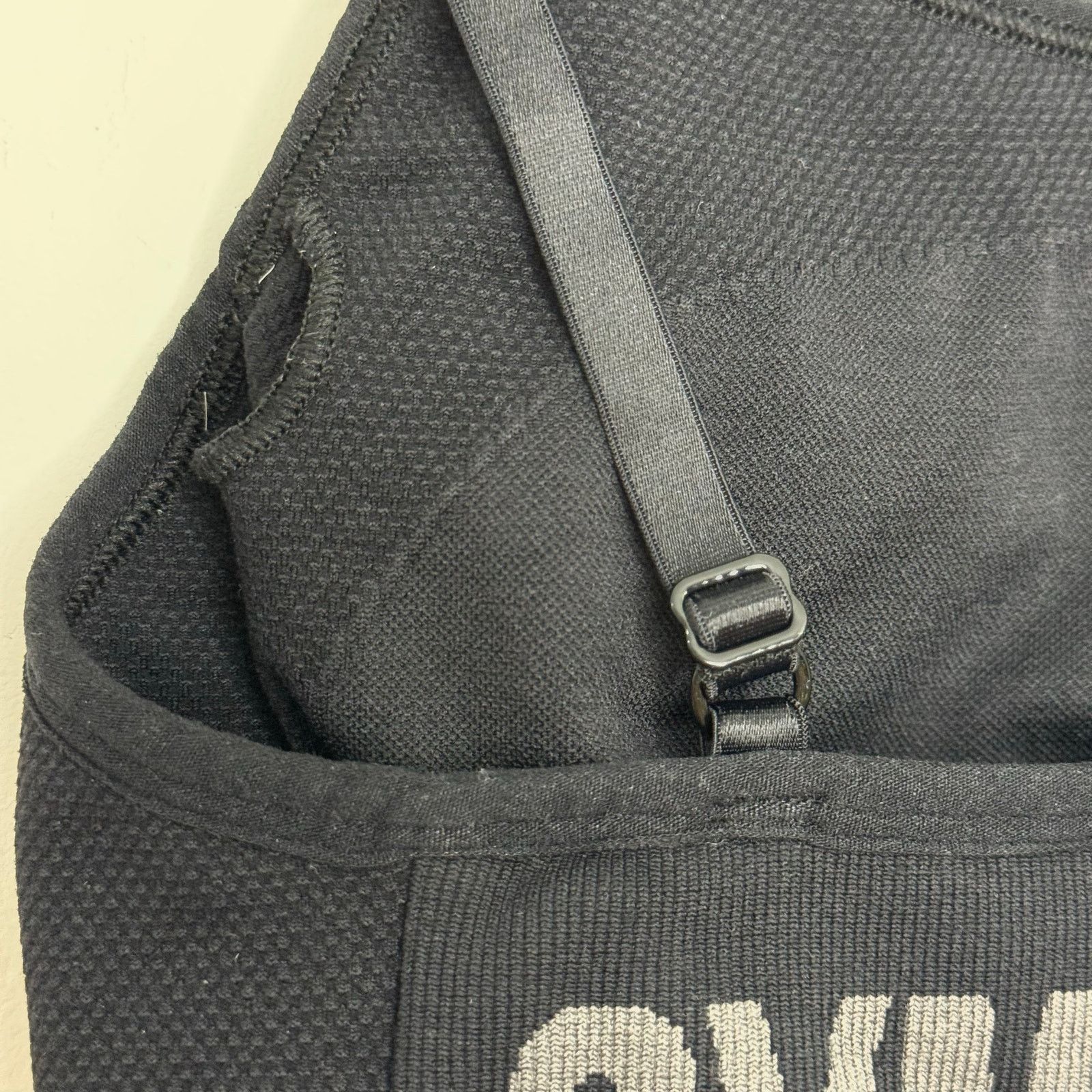 Gymshark Gymshark Flex Strappy Sports Bra Black Gray Size Small Size ONE SIZE - 6 Thumbnail