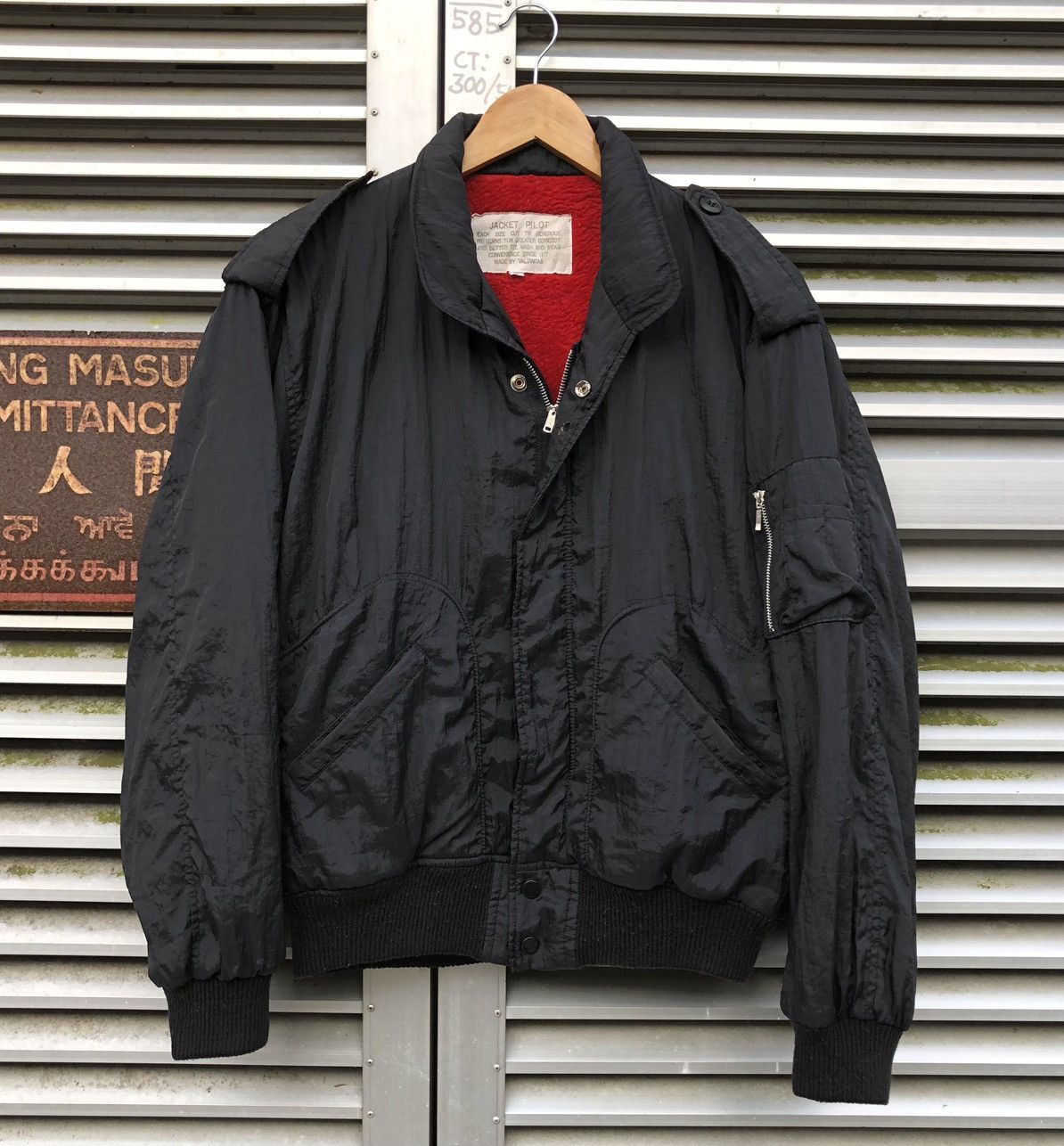 Vintage Vintage Pilot Made By Valiantas Lined fleece Bomber Jacket Size US L / EU 52-54 / 3 - 1 Thumbnail