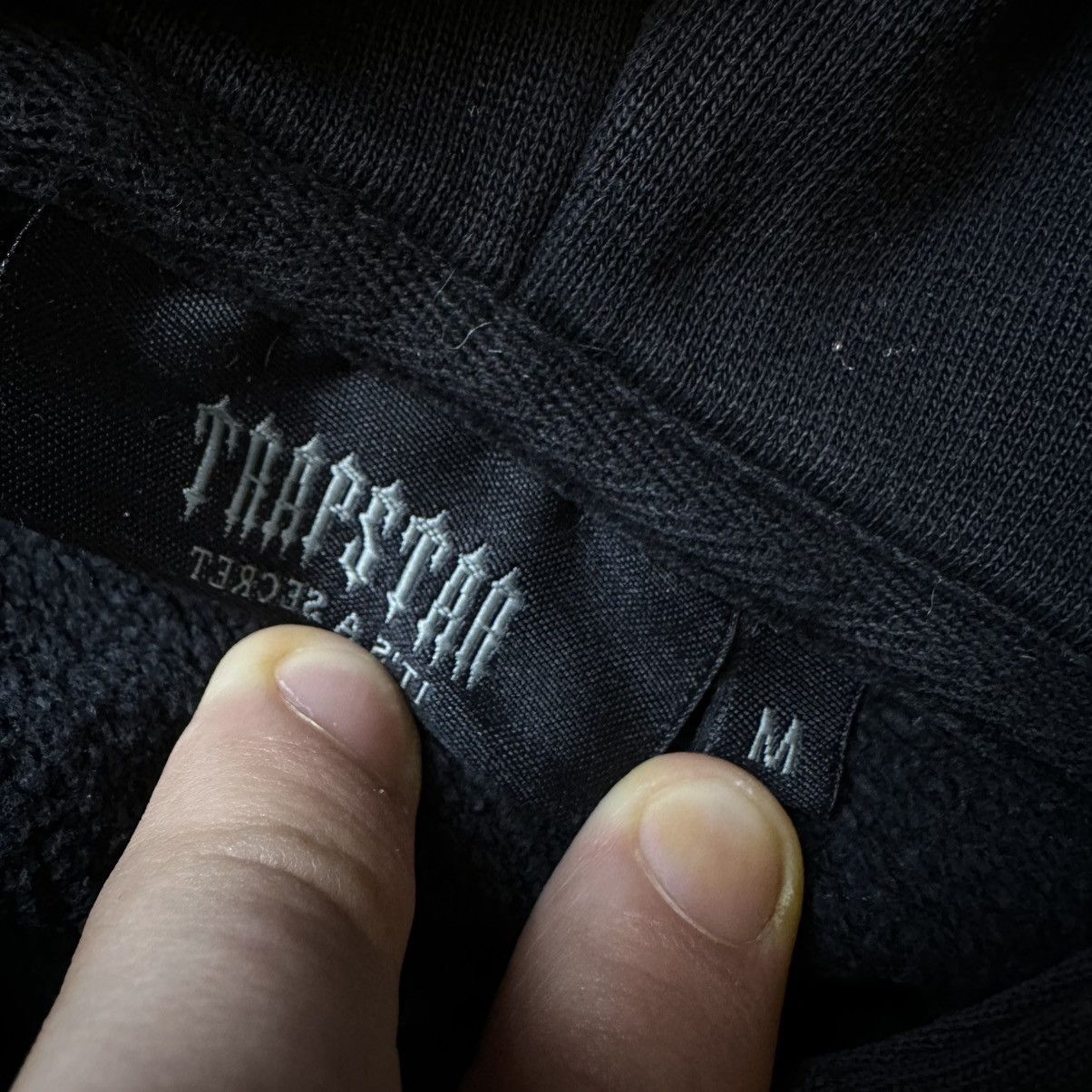 Trapstar London VTG Trapstar Hoodie Size M Big Logo Distressed 00s USA Hype Size US M / EU 48-50 / 2 - 17 Thumbnail