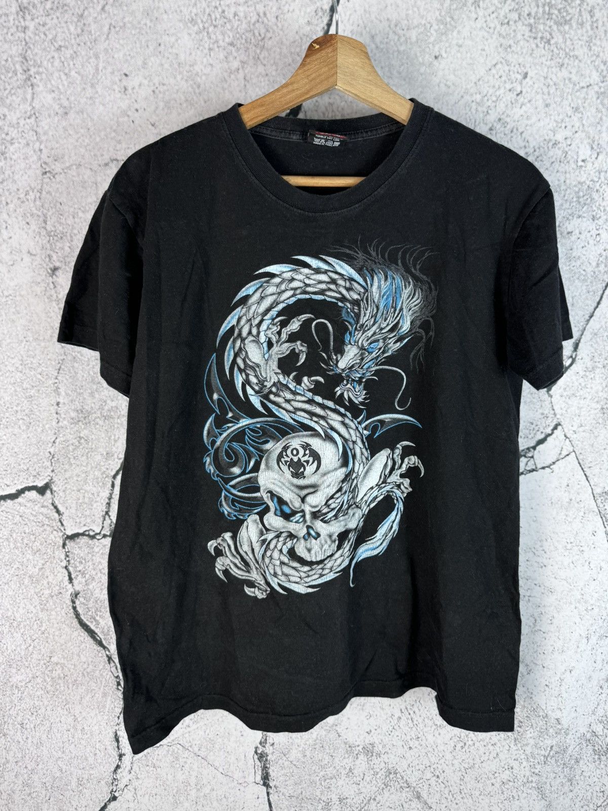 Vintage Vintage Y2K Fire Skull and Dragon Rock Of The T Shirt Japan Size US M / EU 48-50 / 2 - 1 Thumbnail