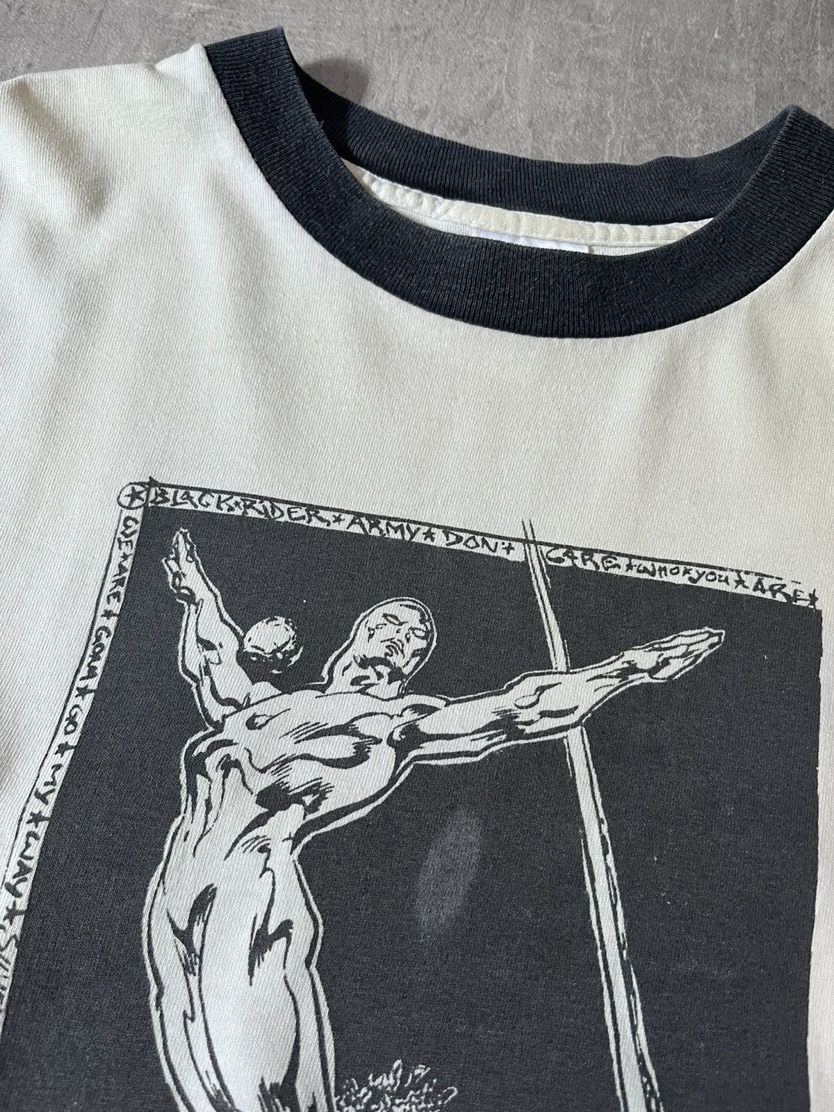 Marvel Comics Marvel Silver Surfer Very Rare T-shirt 90s Size US XL / EU 56 / 4 - 4 Thumbnail