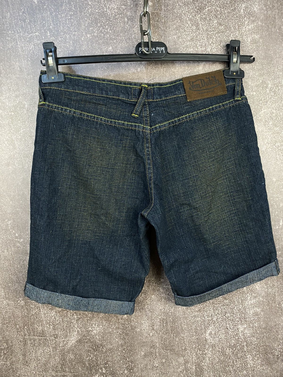 Von Dutch Vintage Y2K Von Dutch Distressed Denim Jean Shorts Size 30 Size US 30 / EU 46 - 2 Thumbnail
