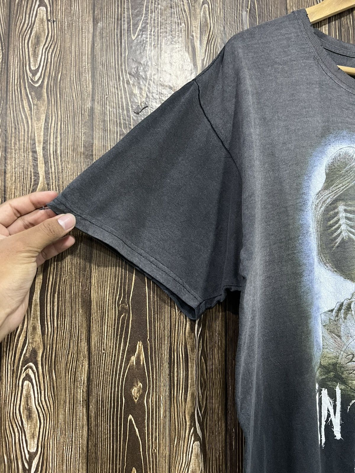 Band Tees × Vintage Vintage Y2K Distressed In Flames Band Tour Tshirt Size US XL / EU 56 / 4 - 4 Thumbnail