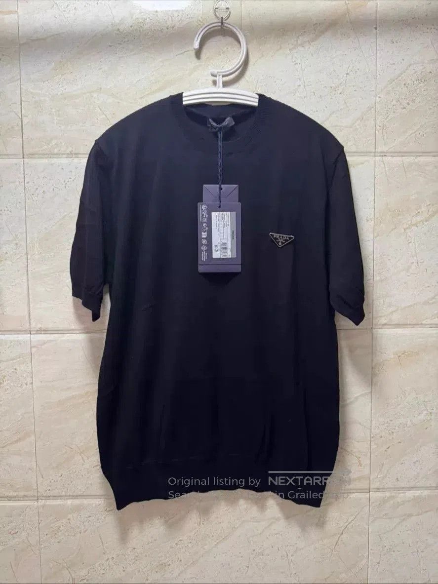 Prada Prada 2024 Solid Crew Neck Knit Top. Size US M / EU 48-50 / 2 - 1 Thumbnail