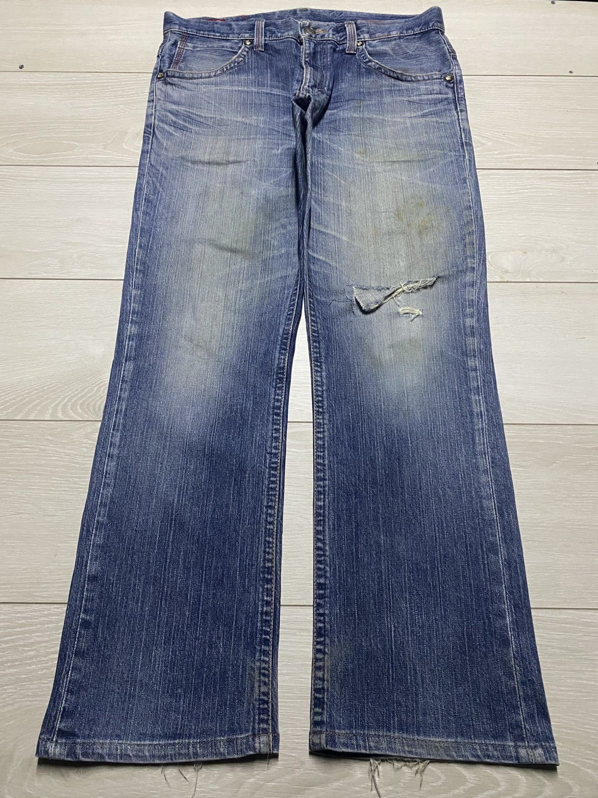 Edwin Japanese Brand Edwin Blue Trip Grunge Distressed Loose Jeans Size US 35 - 1 Thumbnail