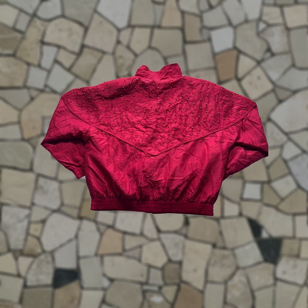 Vintage Rhoda Lynne Quilted Silk Bomber Jacket Womens L Magenta Quilted Gold Stud Embellishments All Season Vintage? Size L / US 10 / IT 46 - 1 Thumbnail