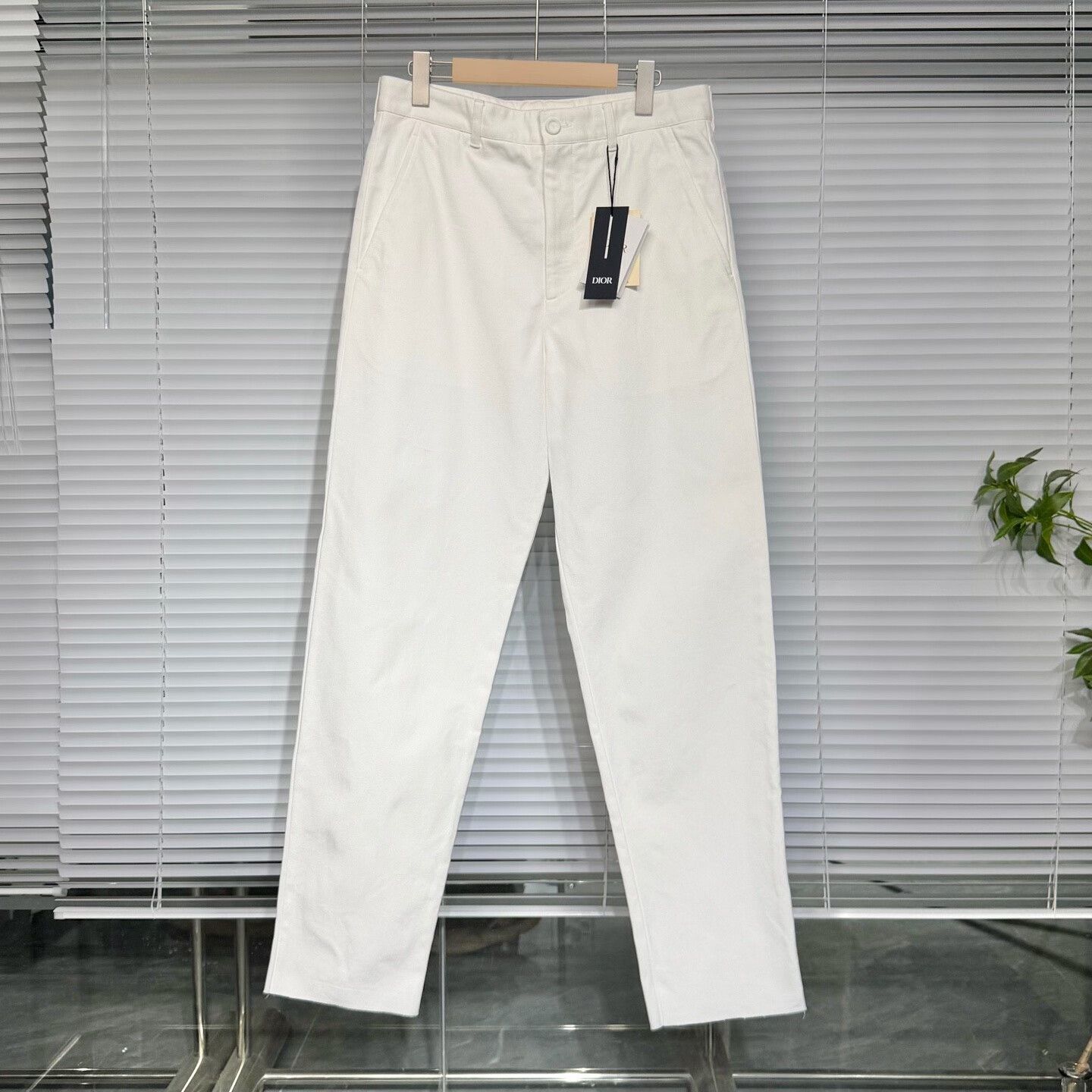 Dior dior limited edition white jeans with logo Size US 36 / EU 52 - 1 Thumbnail