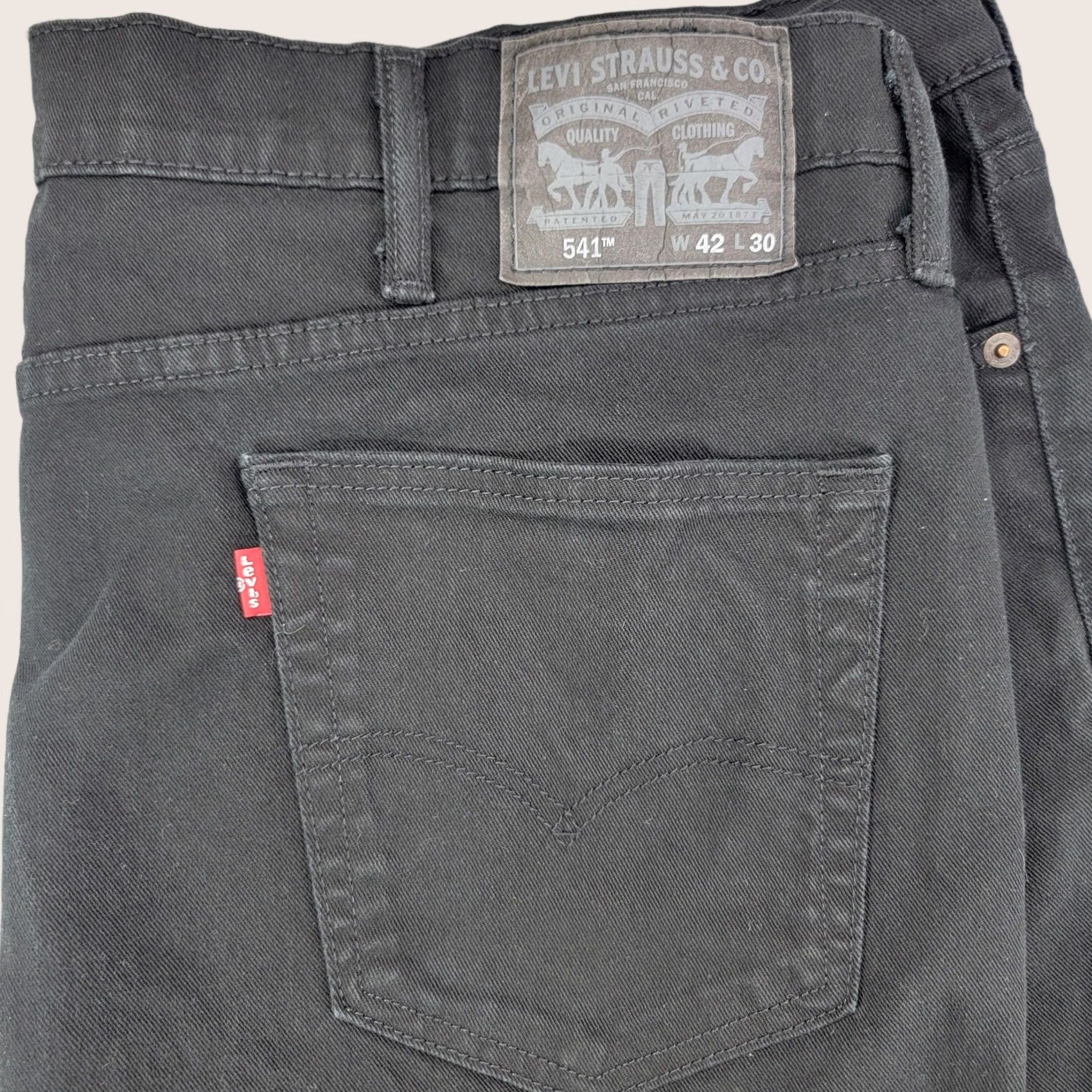 Levi's Levi's 541 Jeans Mens 42x30 Black Athletic Tapered Leg Dark Denim Pants Size US 42 / EU 58 - 1 Thumbnail