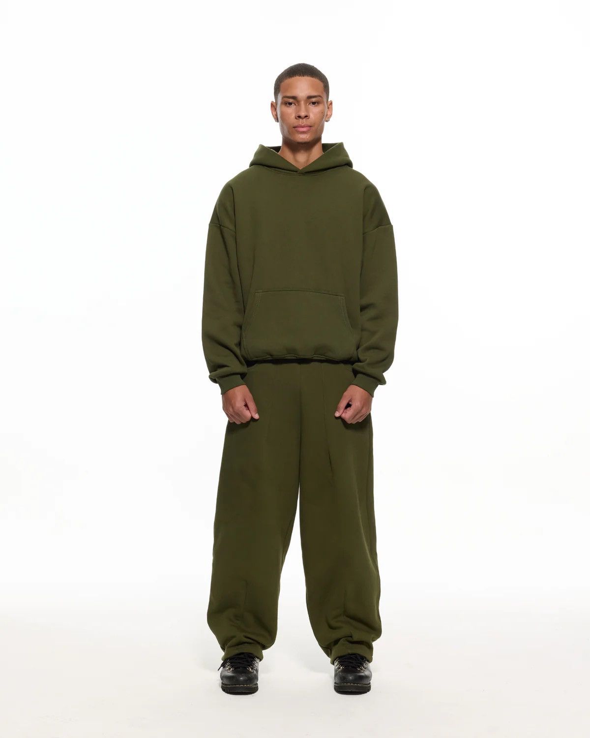 Other Green hoodie Size US L / EU 52-54 / 3 - 6 Thumbnail