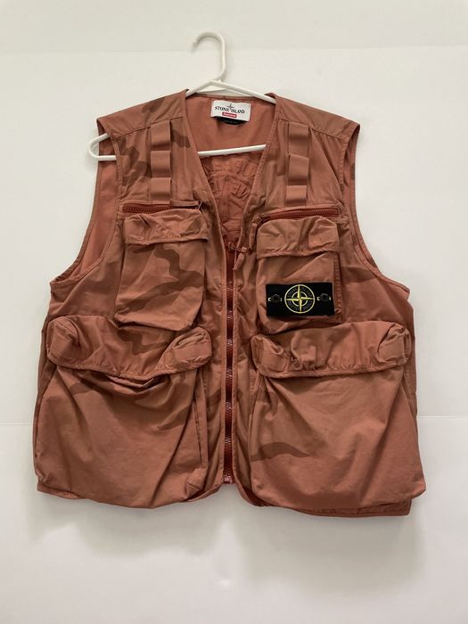 Stone island x supreme on sale vest