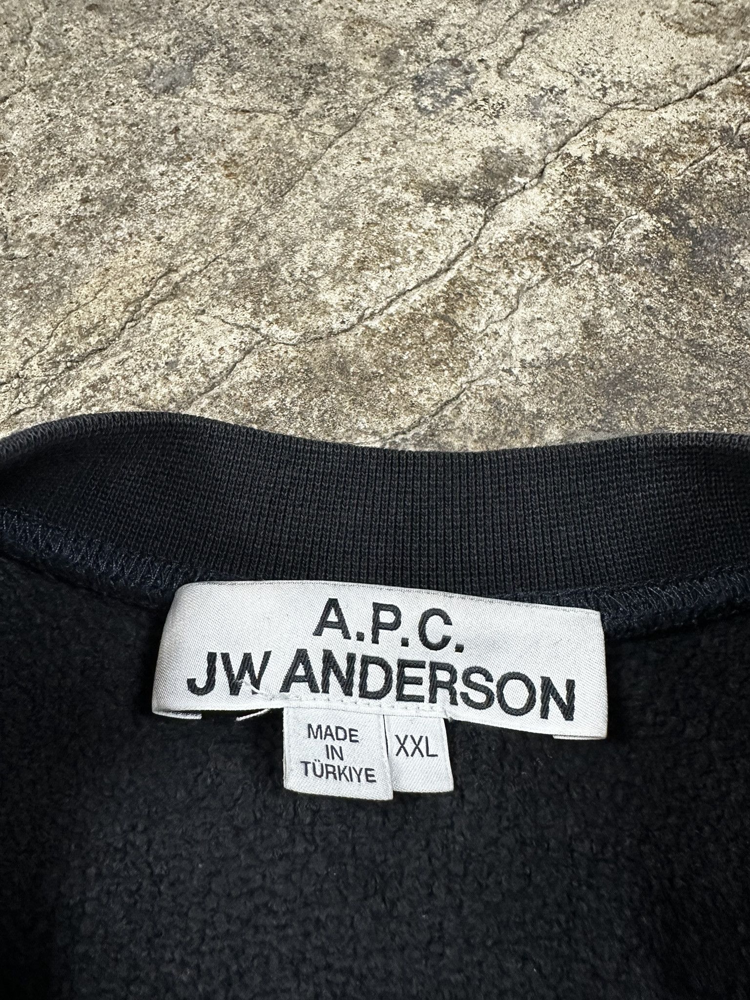 A.P.C. × JW Anderson A.P.C. x J.W. Anderson Boxy Logo Basic Crewneck Size US XXL / EU 58 / 5 - 5 Thumbnail