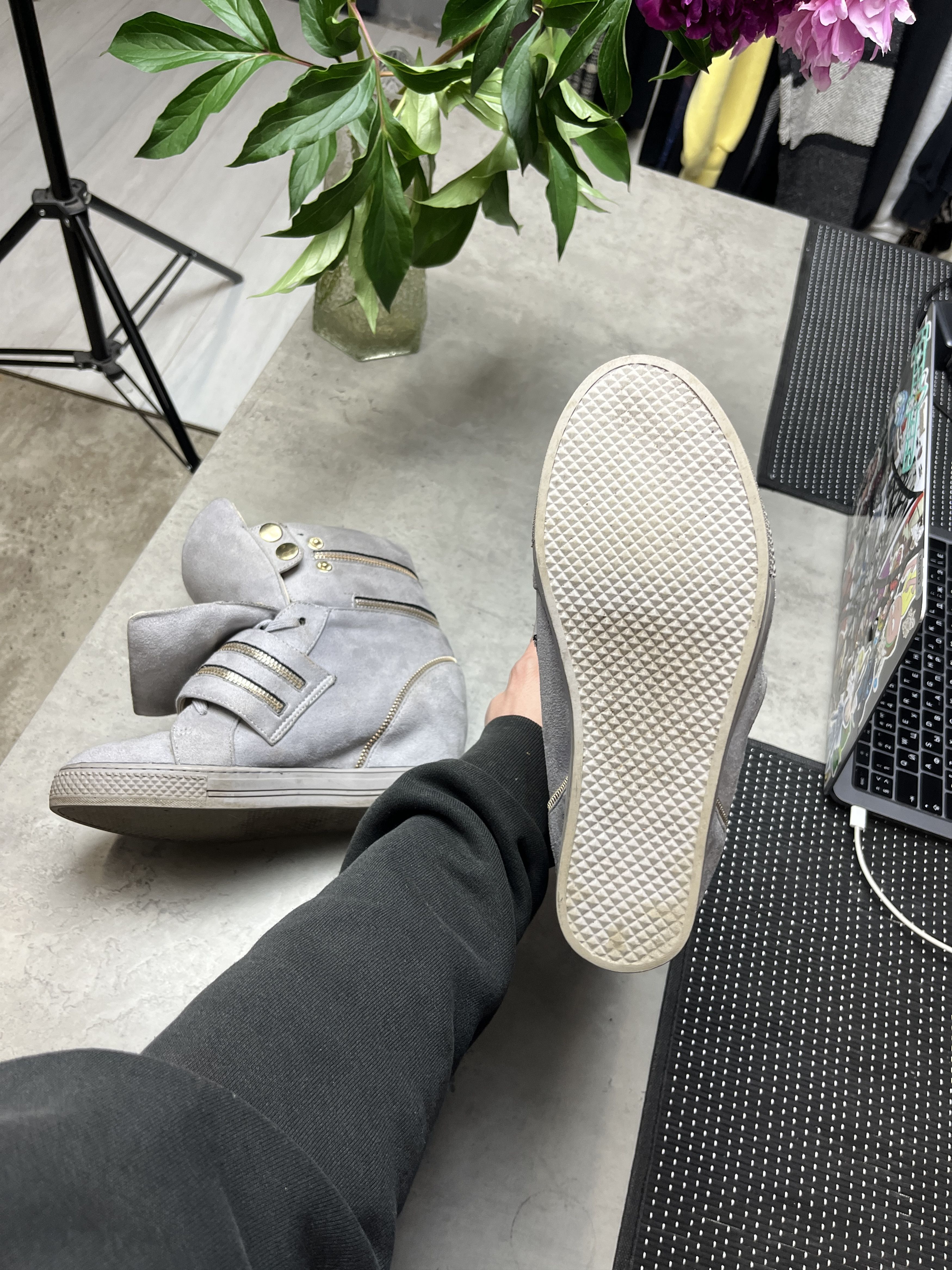 Other 2000s LUBOO SUEDE VELCRO WEDGE SNEAKERS - 5119 Size US 7 / EU 40 - 8 Thumbnail