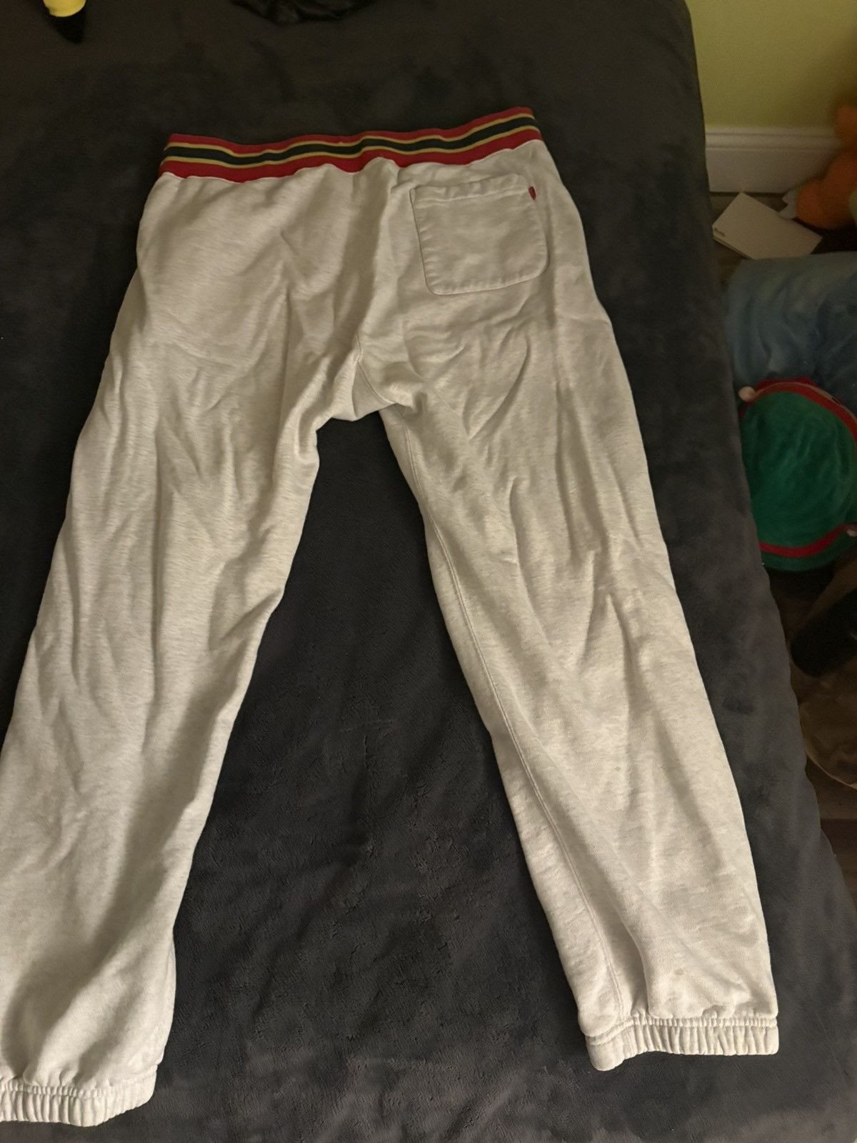 Supreme supreme sweatpants Size US 37 - 2 Thumbnail