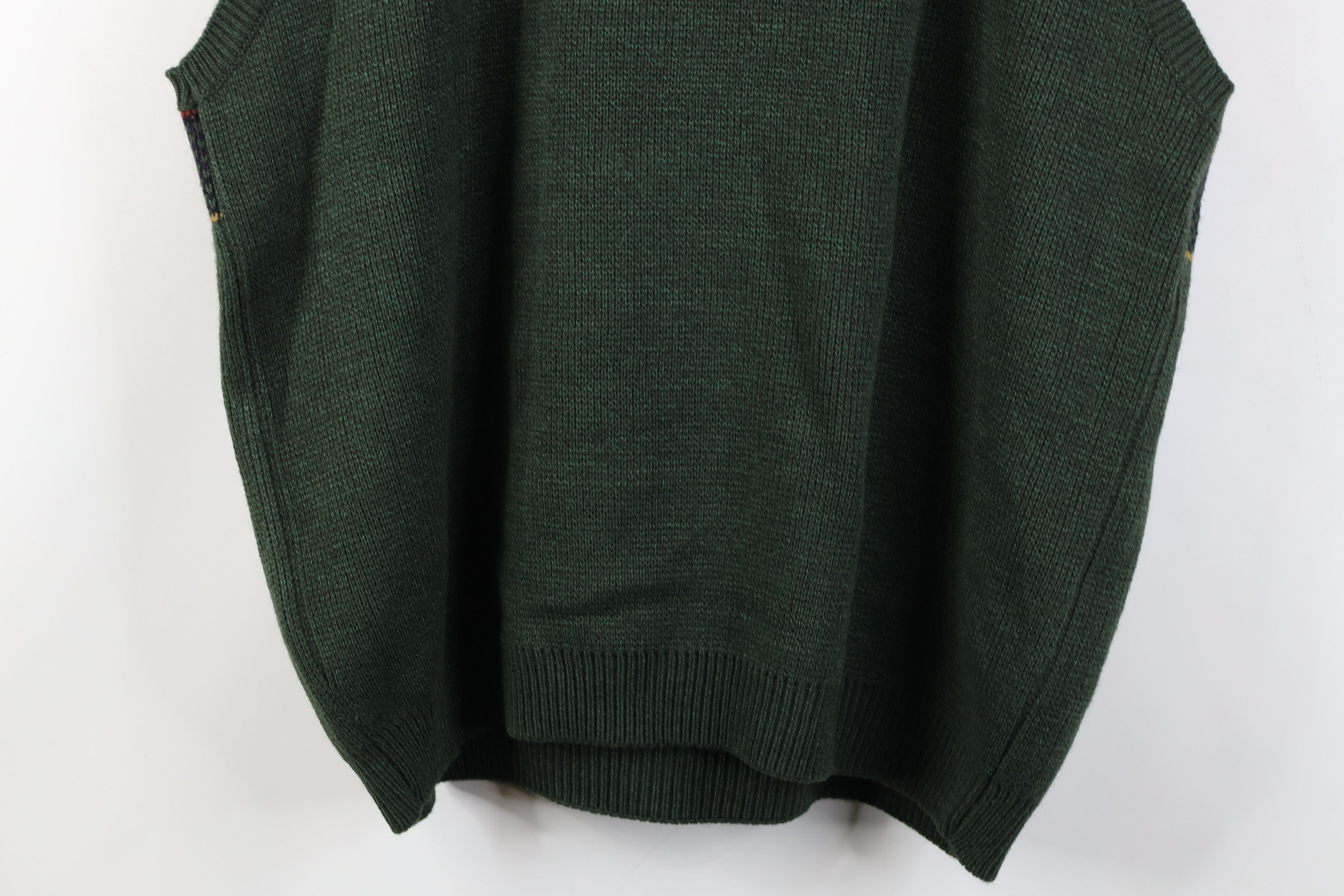 Vintage Vintage 90s Streetwear Knit V-Neck Sweater Vest Plaid Green Size US XL / EU 56 / 4 - 9 Thumbnail