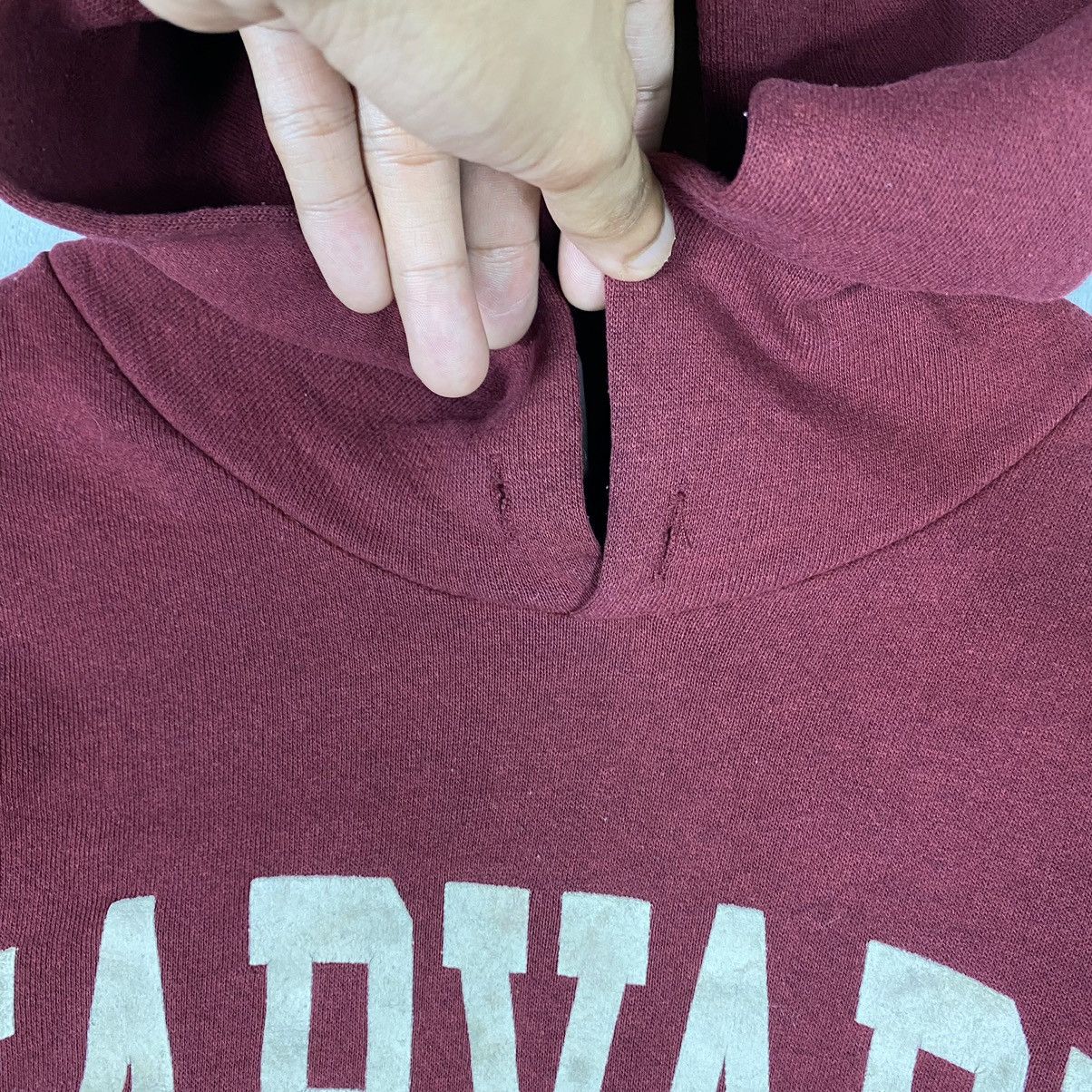 Vintage VINTAGE 80's HARVARD UNIVERSITY PULLOVER HOODIE Size US L / EU 52-54 / 3 - 4 Thumbnail