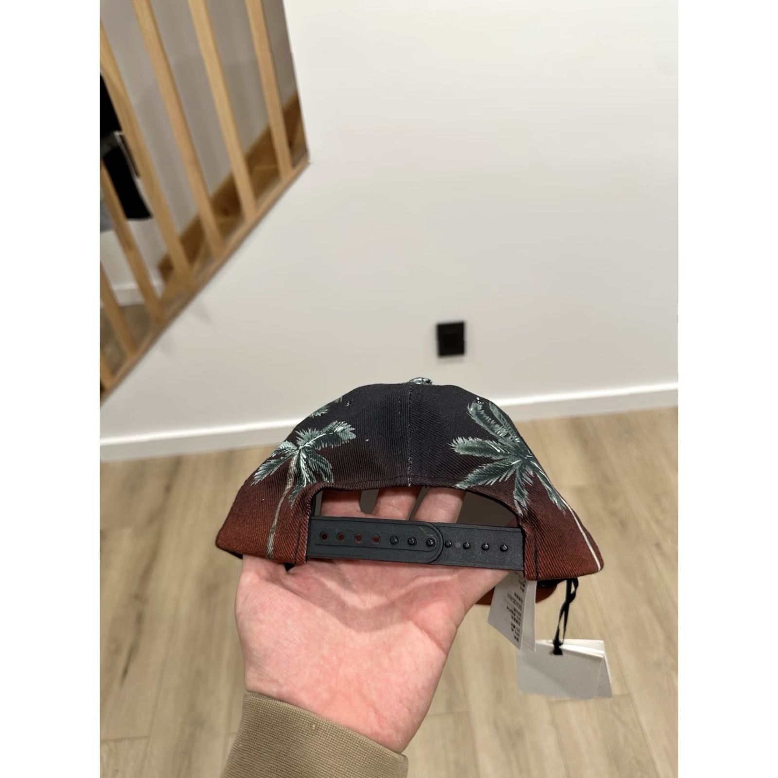 Celine NWT CELINE Hat Snapback Palm Trees Size Large Unisex Baseball Cap Black/Red Cotton Polyester Size ONE SIZE - 3 Thumbnail