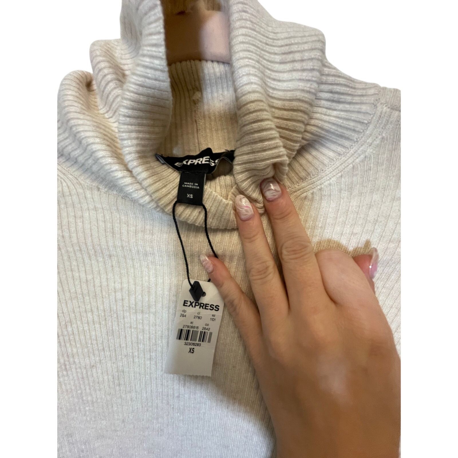 Express NWT Express Ribbed Mock Sculpt Sweater Dress Preppy Minimal Size XS / US 0-2 / IT 36-38 - 2 Thumbnail