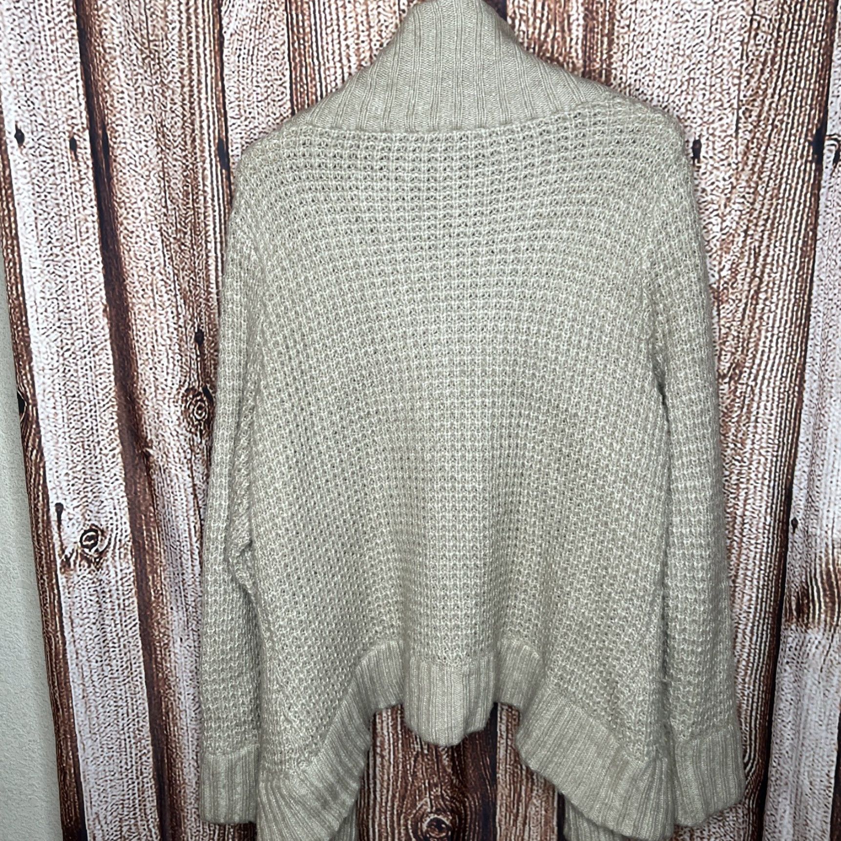 Torrid Torrid Beige Cardigan Sweater 2X Button Knits Oversized Pockets Long Sleeve Cardigan Regular Fit Plus Size Women Vintage: No Size XXL / US 16-18 / IT 52-54 - 3 Thumbnail