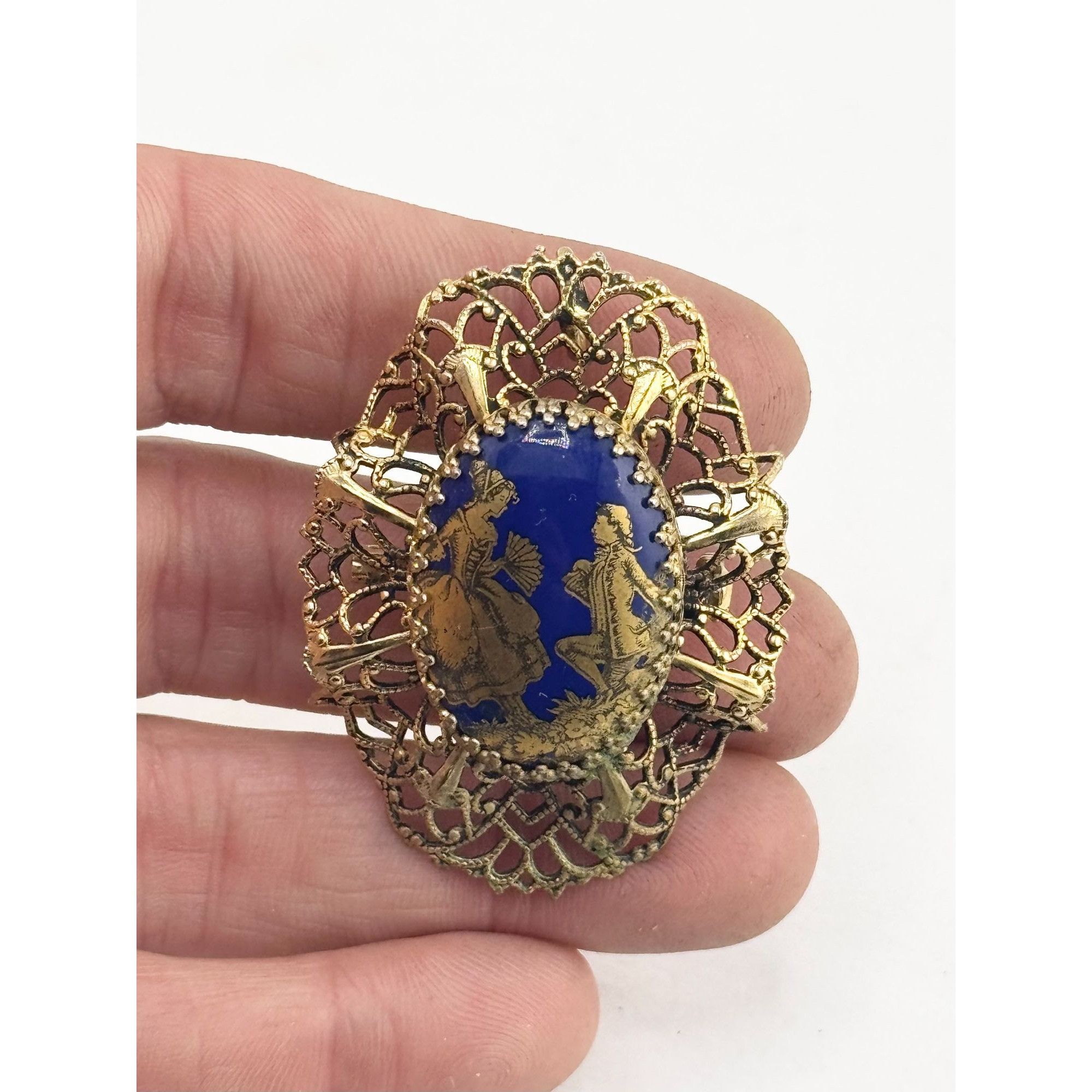 Vintage Vintage filigree blue courting couple brooch pin Size ONE SIZE - 3 Thumbnail