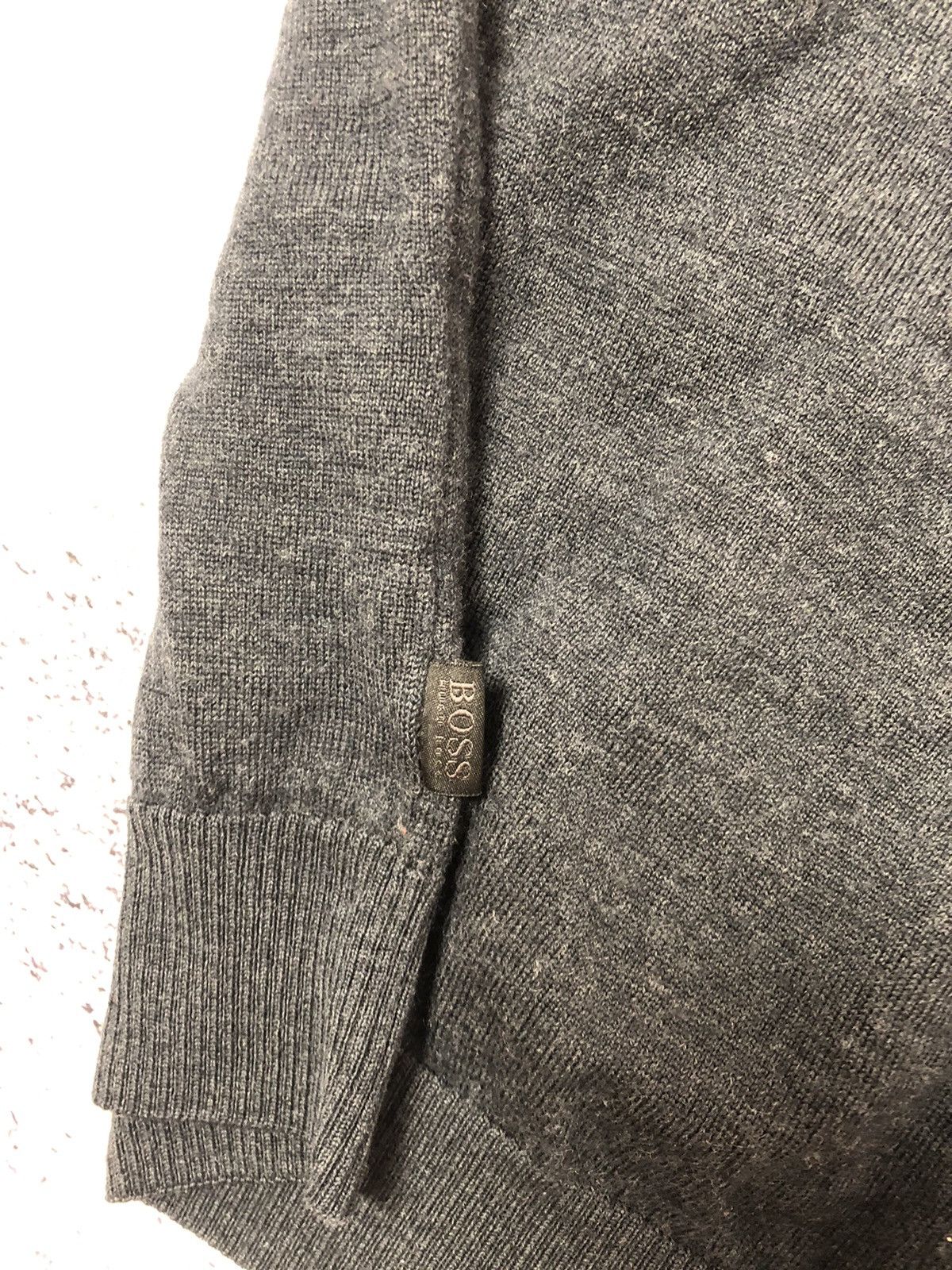 Hugo Boss Men’s Hugo Boss vintage men’s size M y2k casual ykk Size US M / EU 48-50 / 2 - 11 Thumbnail