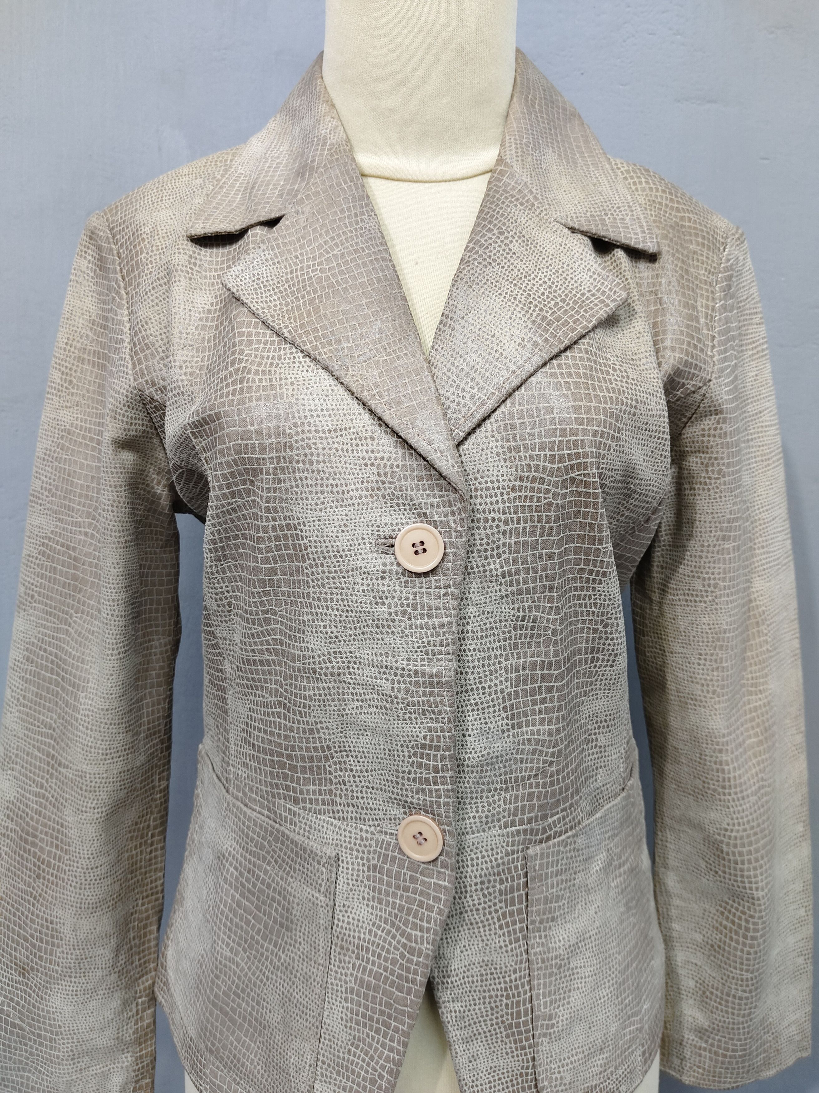 Japanese Brand 2000s Tailored Reptile Crocodile Embossed Leather Jacket Size M / US 6-8 / IT 42-44 - 4 Thumbnail